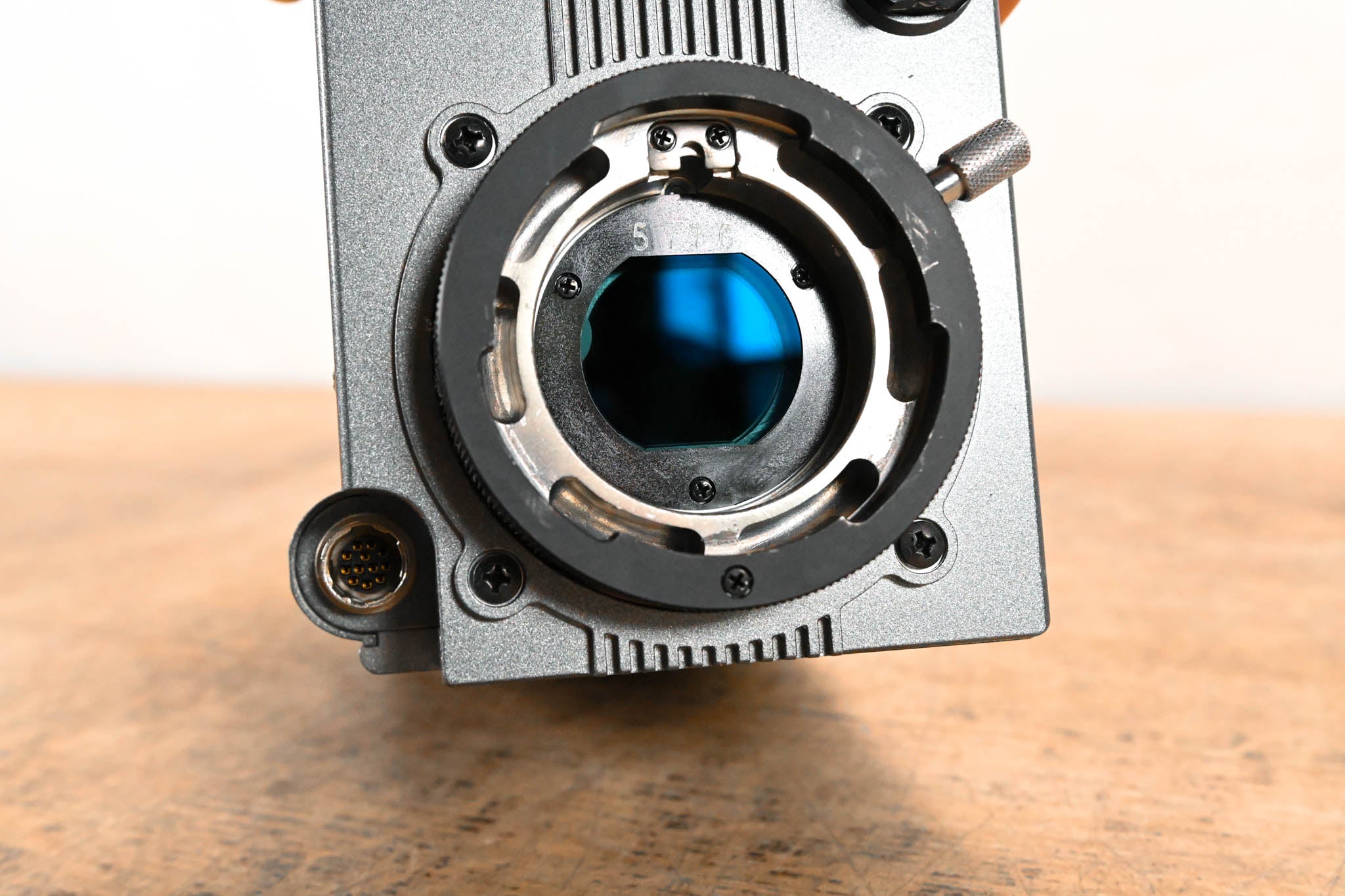 Ikegami HDL-45i 3CCD Multi-Purpose HDTV Camera