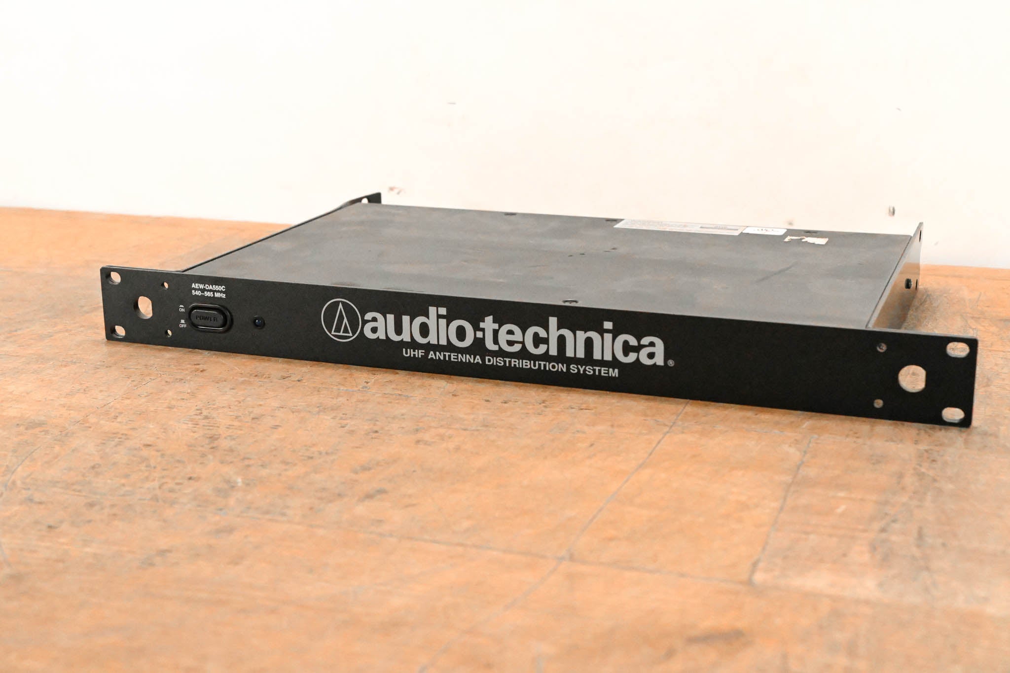 Audio-Technica AEW-DA550C UHF Antenna Distribution System