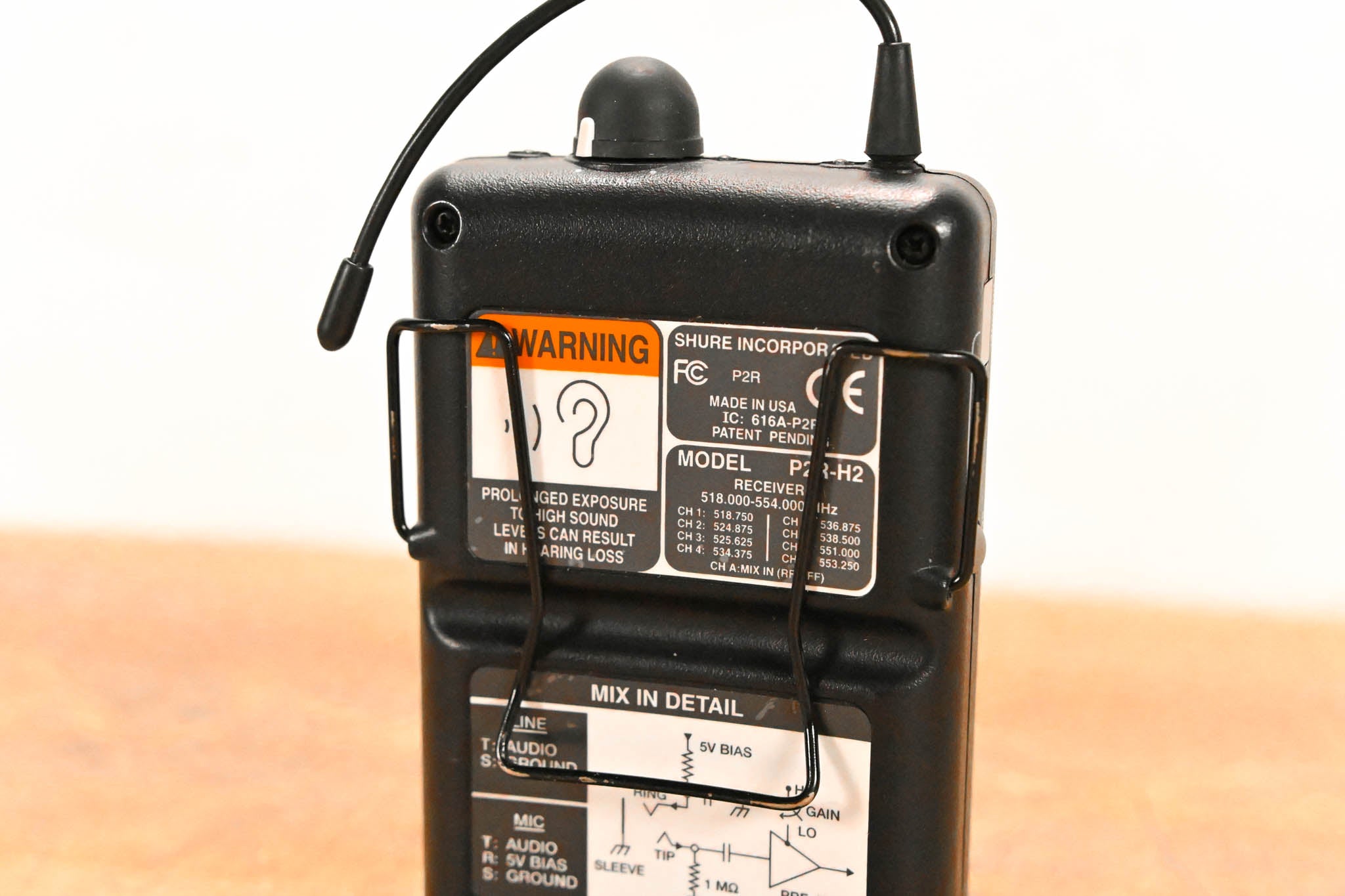 Shure P2R-H2 Wireless Bodypack Receiver - H2 Band: 518-554 MHz