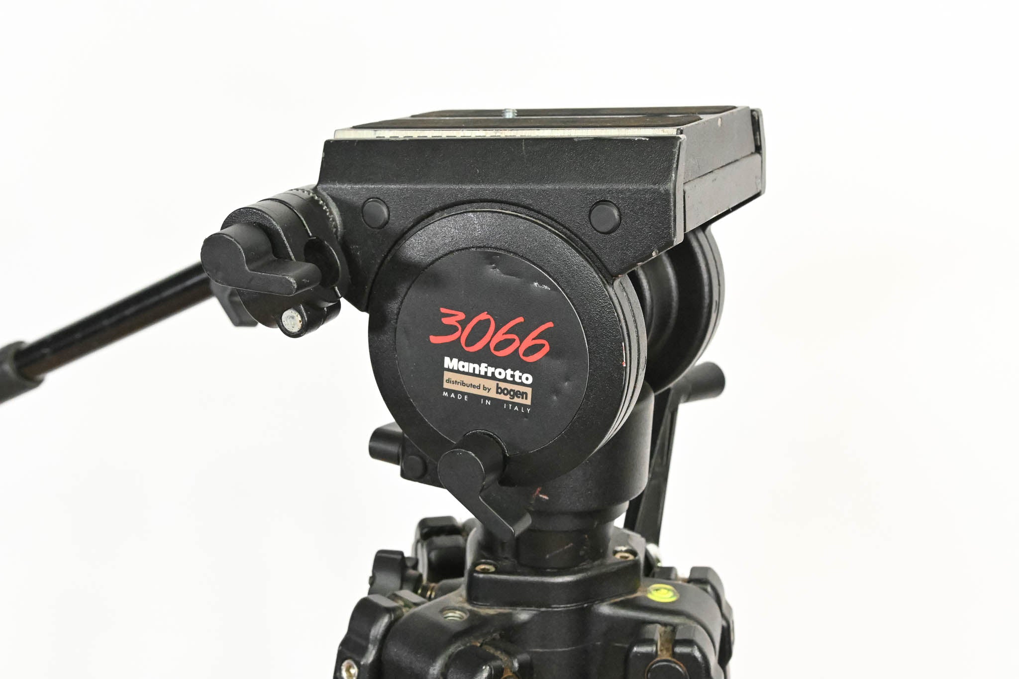 Manfrotto/Bogen 3066 Fluid Head with 3058 Tripod