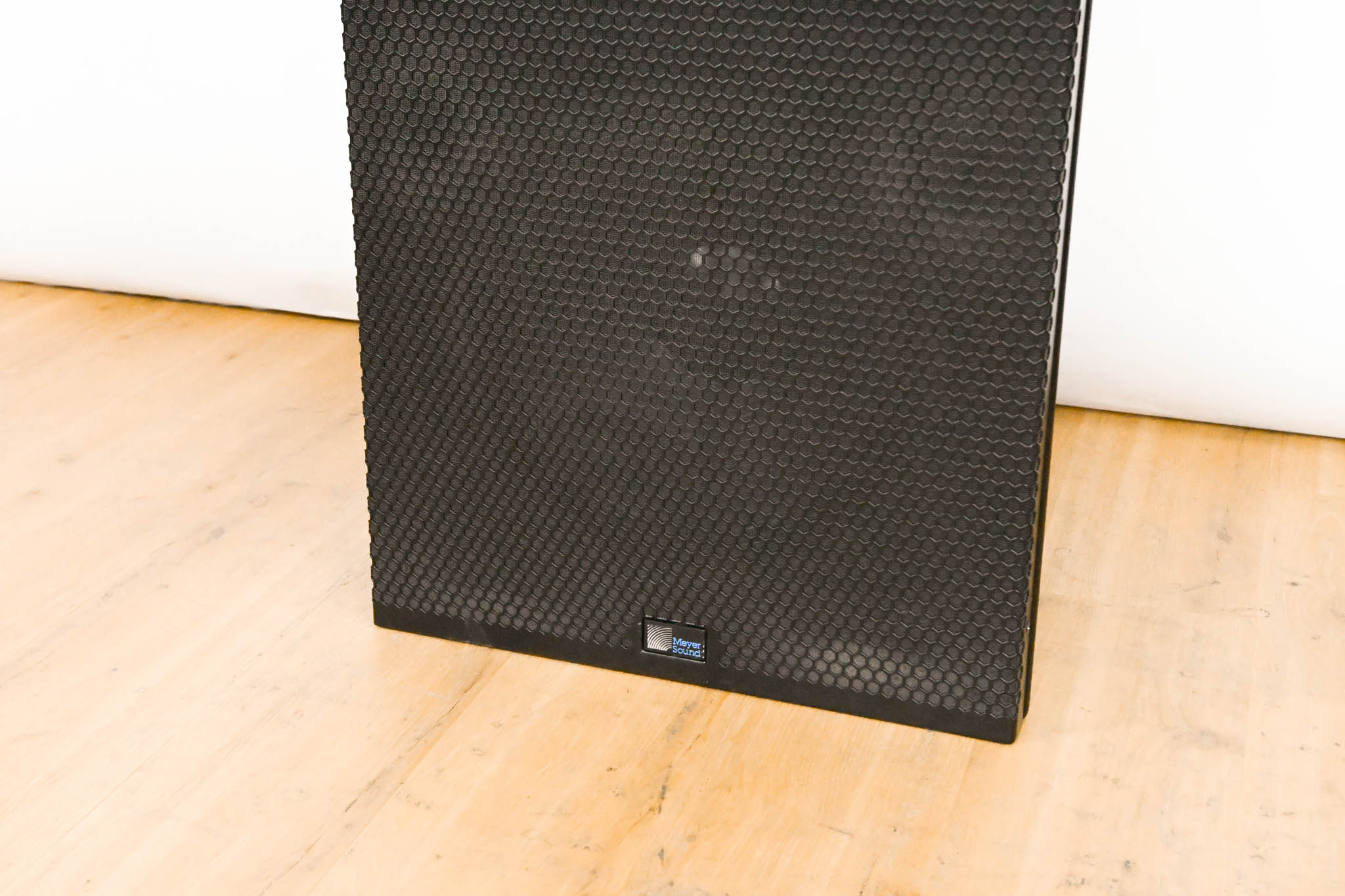 Meyer Sound CQ-1 Wide Coverage Main Loudspeaker