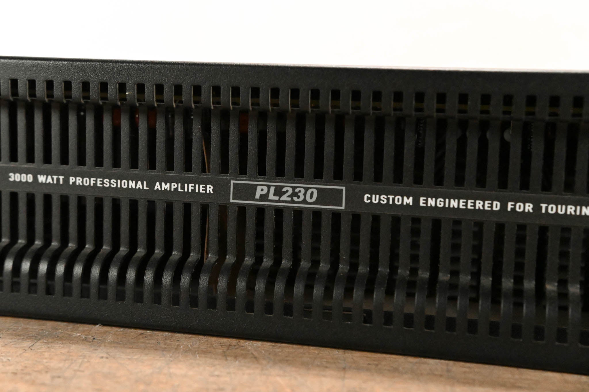 QSC PL230 PowerLight 2 Series 2-Channel 1500W Power Amplifier