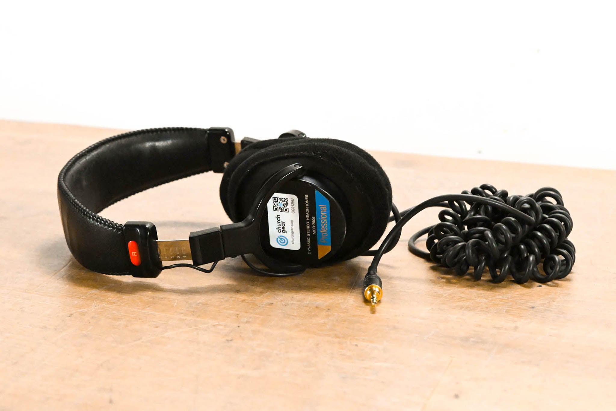 Sony MDR-7506 Professional Stereo Monitor Headphones