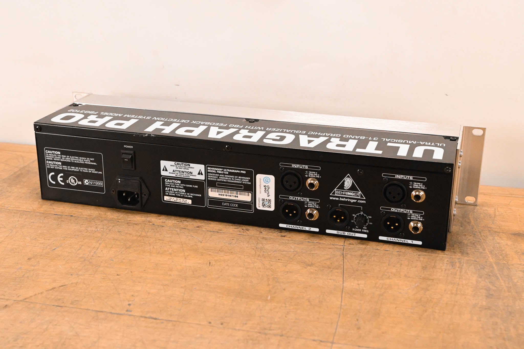 Behringer ULTRAGRAPH PRO FBQ3102 Dual 31-Band Graphic Equalizer