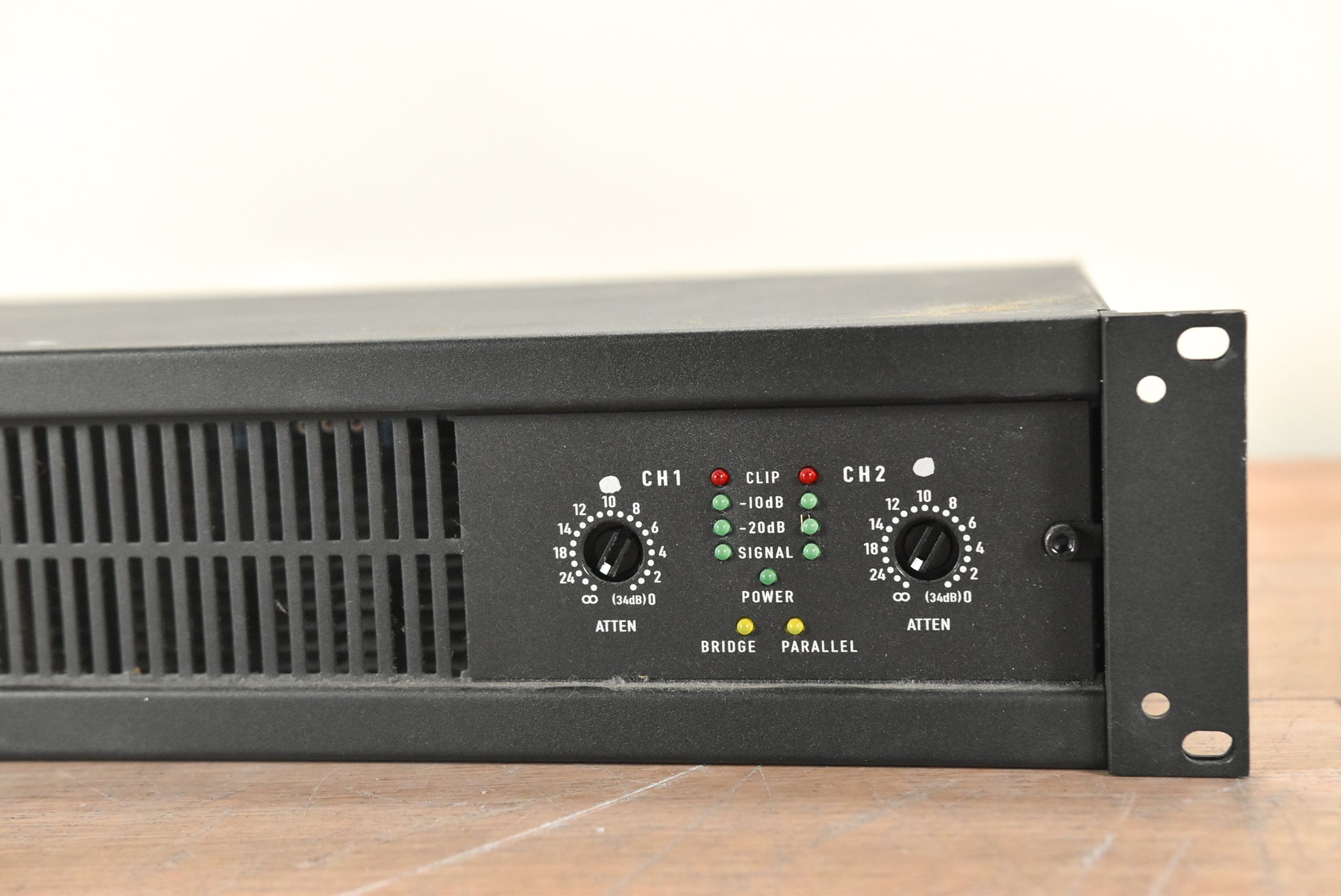 QSC CX702 2-Channel 700W Power Amplifier