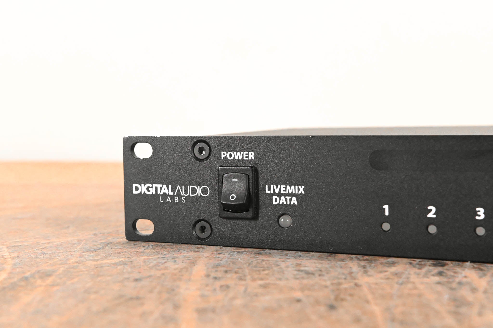 Digital Audio Labs Livemix DA-816 8-Channel Analog Output Unit