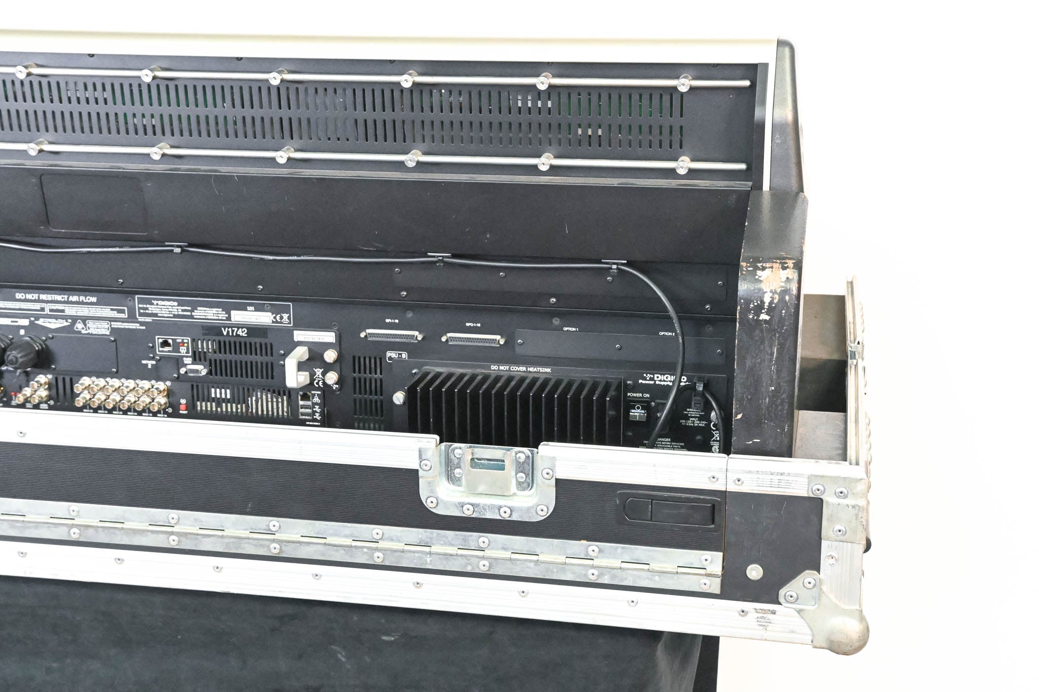 DiGiCo SD5 Digital Mixing Console w/ Waves Card, ST Optical & Road Case