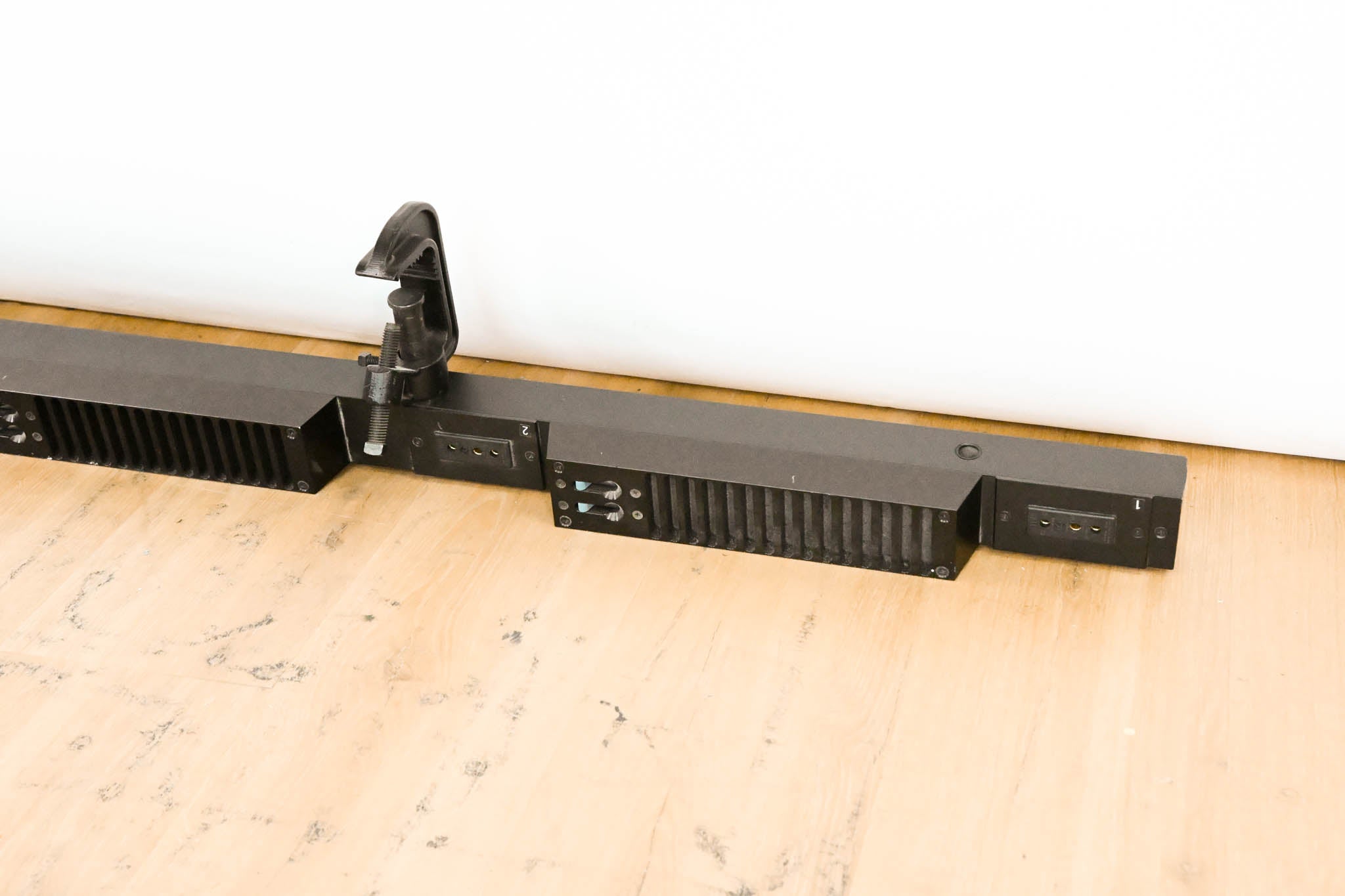 ETC SB6-10M 6 x 10A (1200W) SmartBar with Stage Pin Connectors
