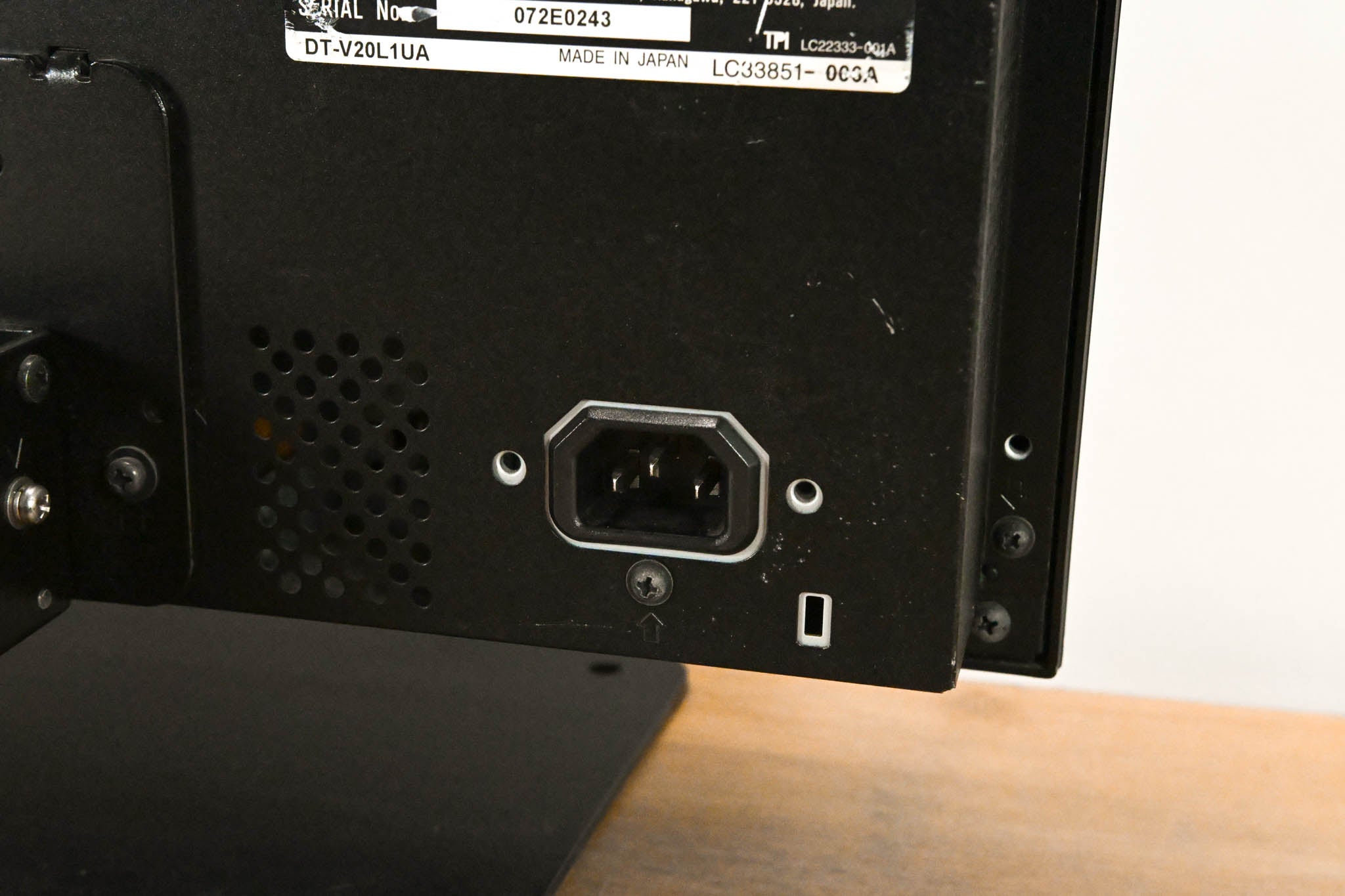 JVC DT-V20L1 20-inch HD Multi-Format Studio Monitor