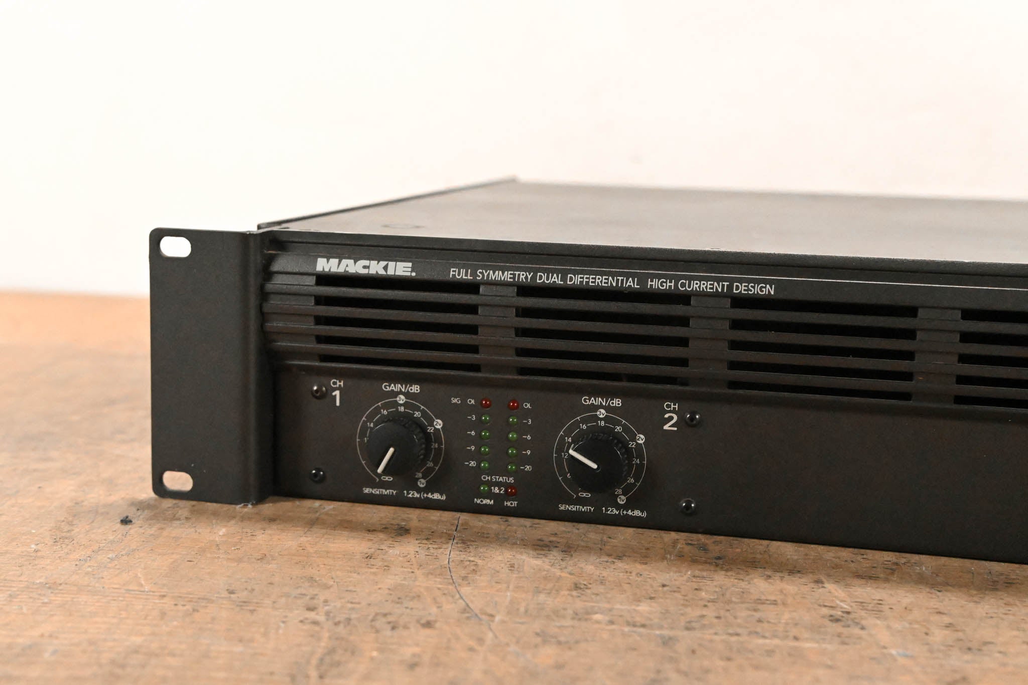 Mackie M800 FR Series 2-Channel Power Amplifier