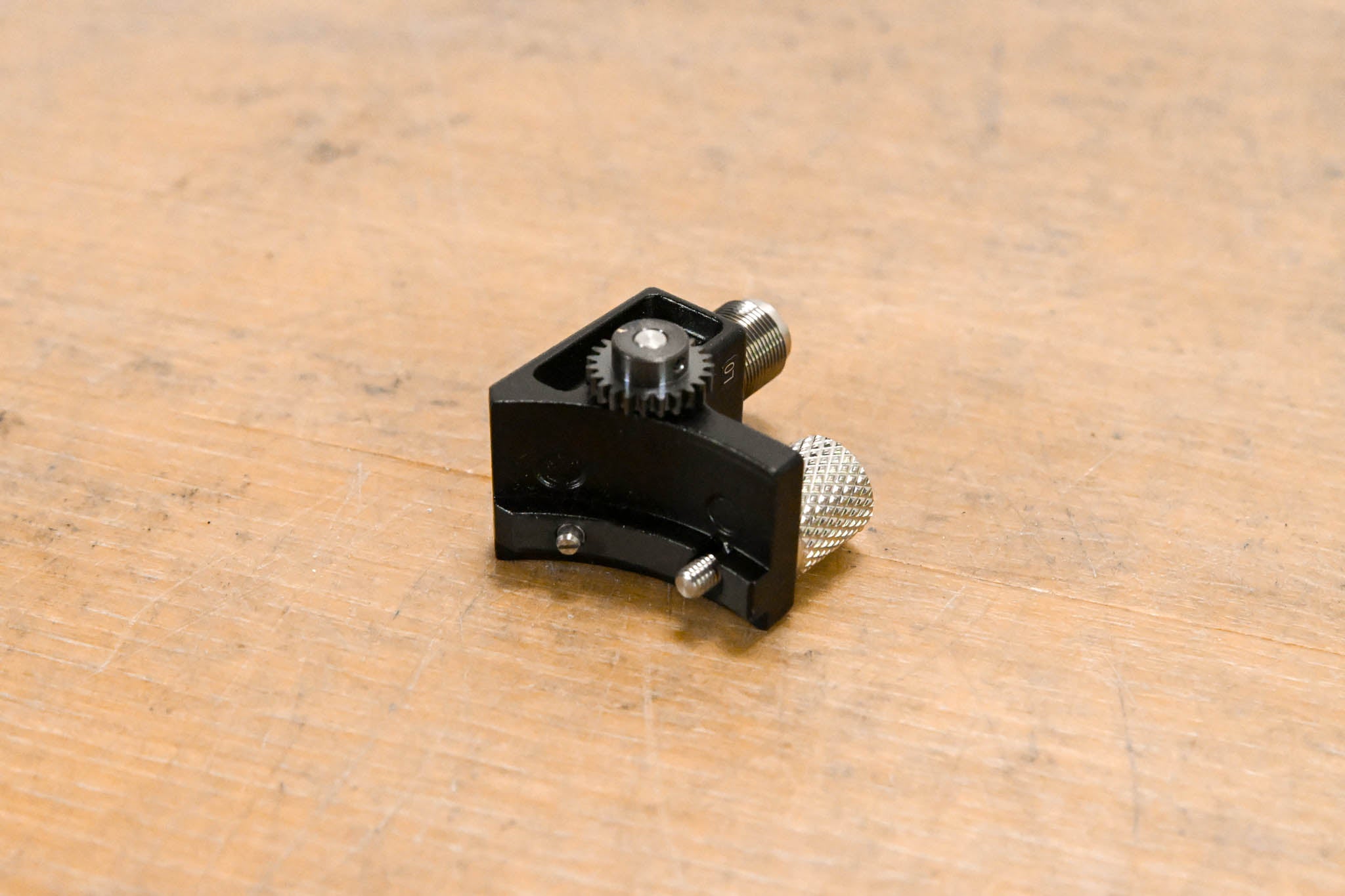 Fujinon FMM-6B Manual Focus Module for Fujinon ENG/EFP Lenses