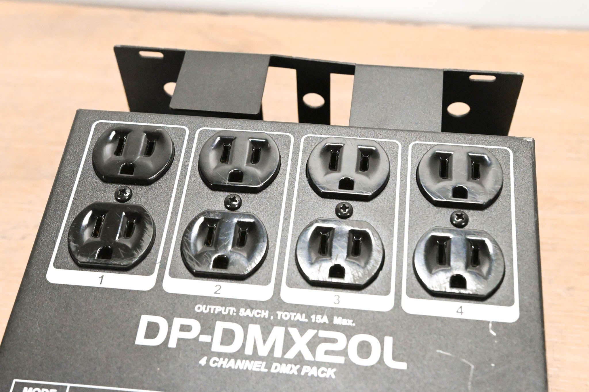 American DJ DP-DMX20L Four-Channel DMX Dimmer Pack
