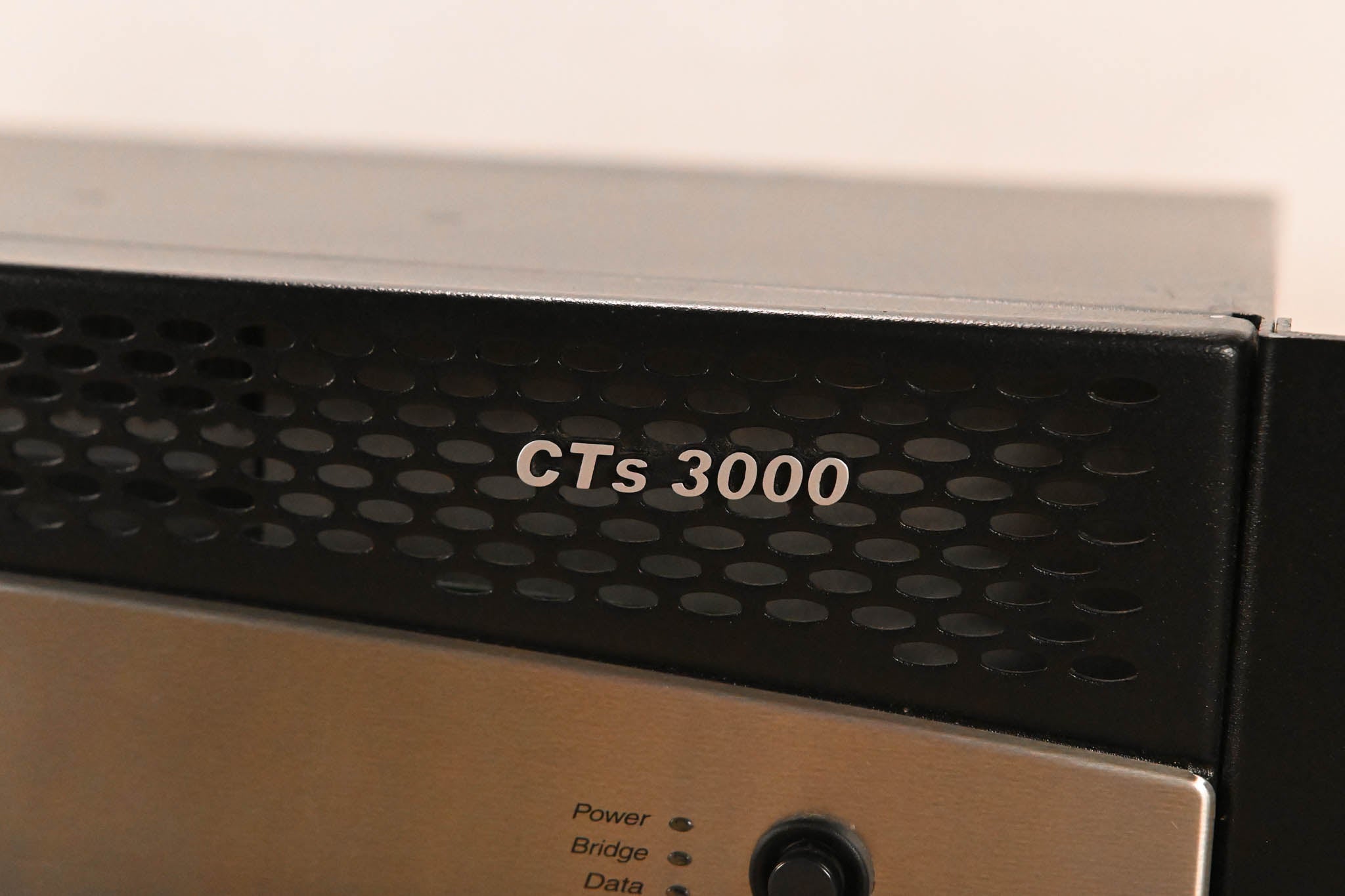 Crown CTs 3000 Two-Channel 1500W Power Amplifier