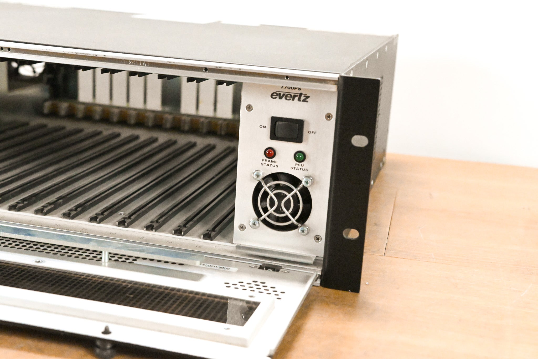 Evertz 7700FR-C MultiFrame Chassis