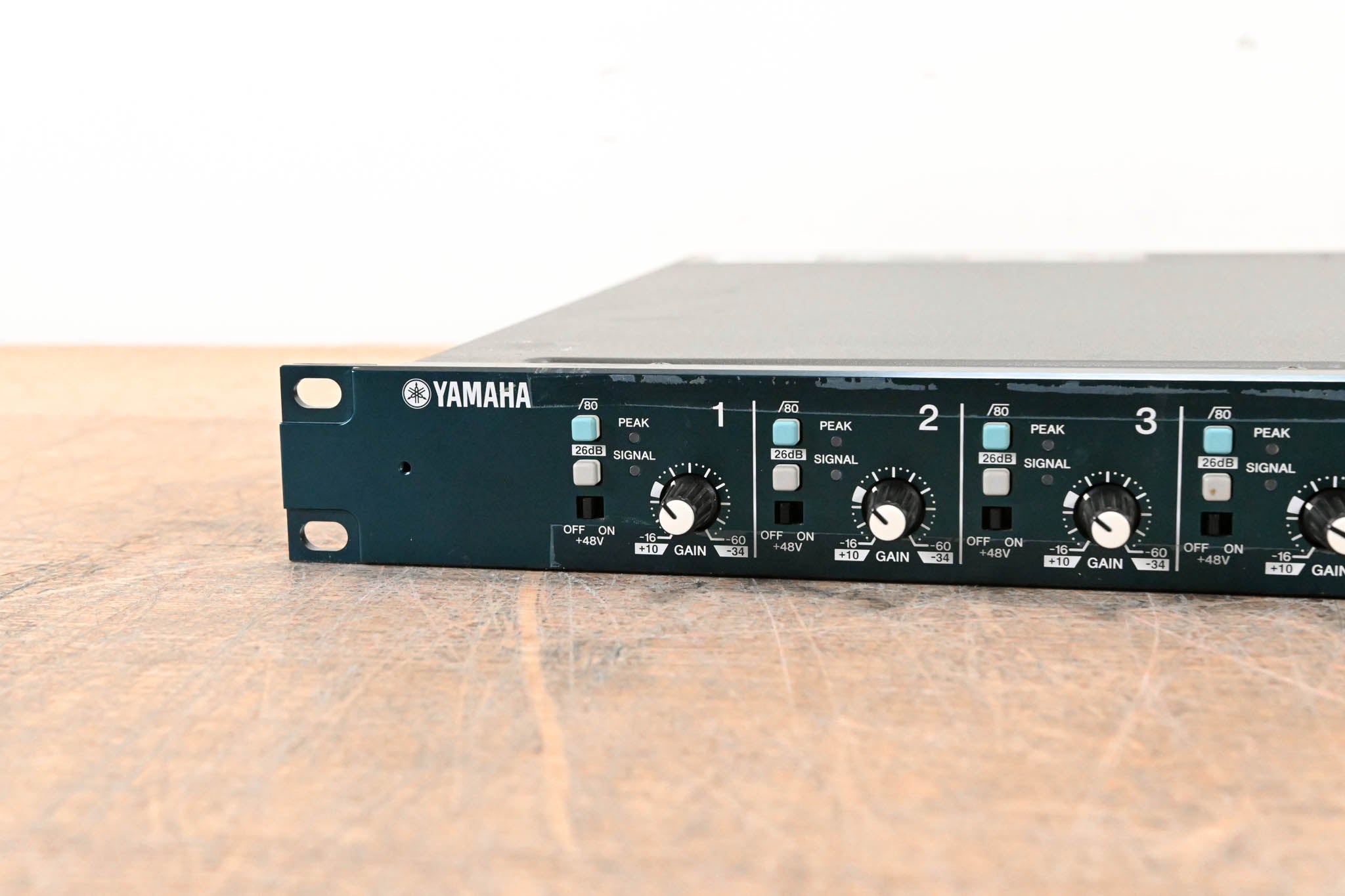 Yamaha MLA8 8-Channel Microphone/Line Preamplifier