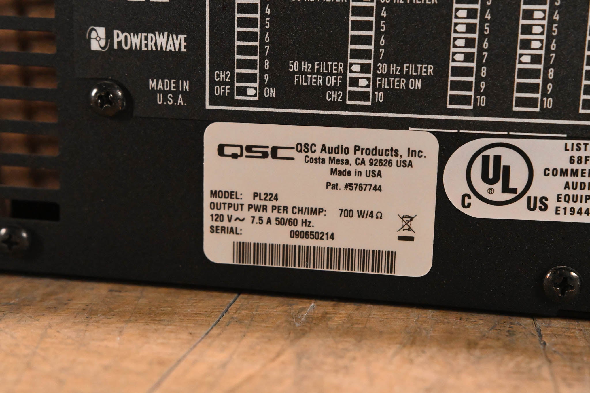 QSC PL224 PowerLight 2 Series 2-Channel Power Amplifier