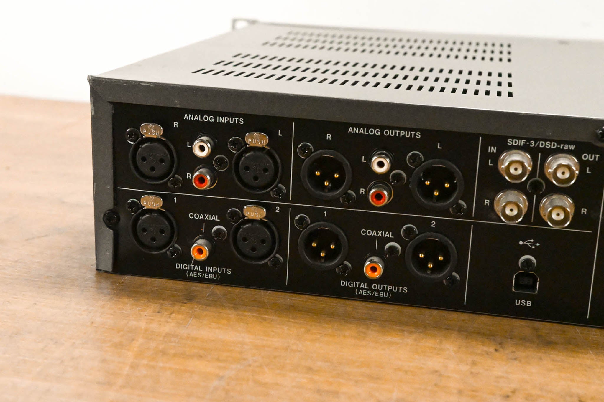 TASCAM DV-RA1000 High-Resolution DVD Master Recorder