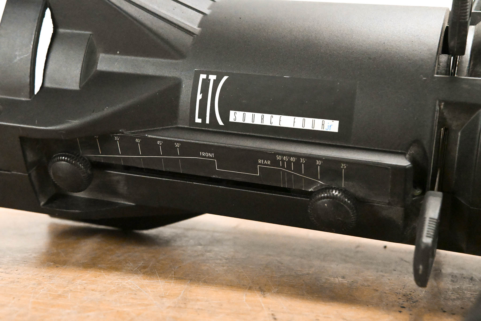ETC Source Four Jr 25-50 Degree Zoom 575 Ellipsoidal Light