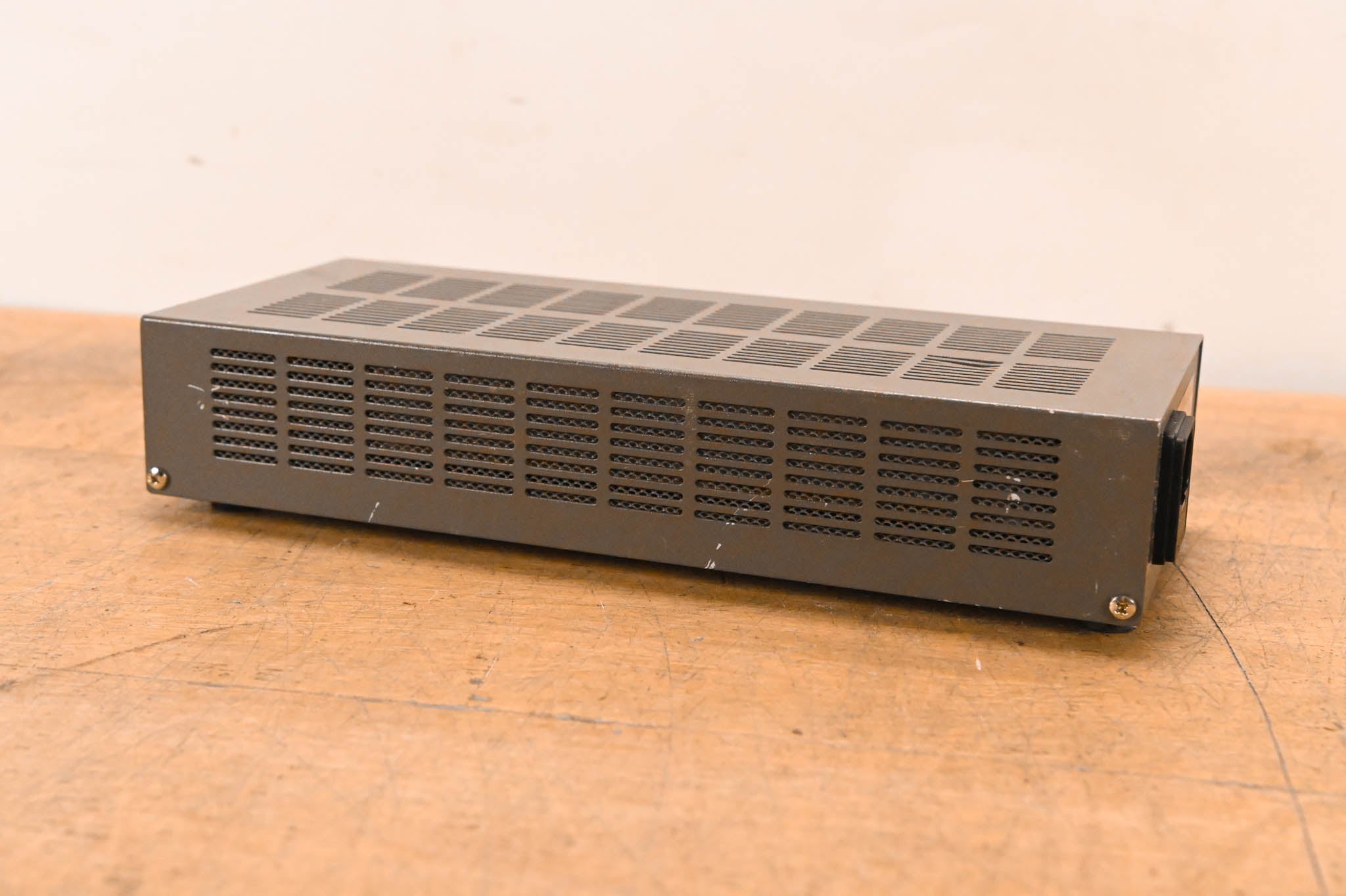 IDX System Technology IA-200a Dual-Channel Camera Power Supply