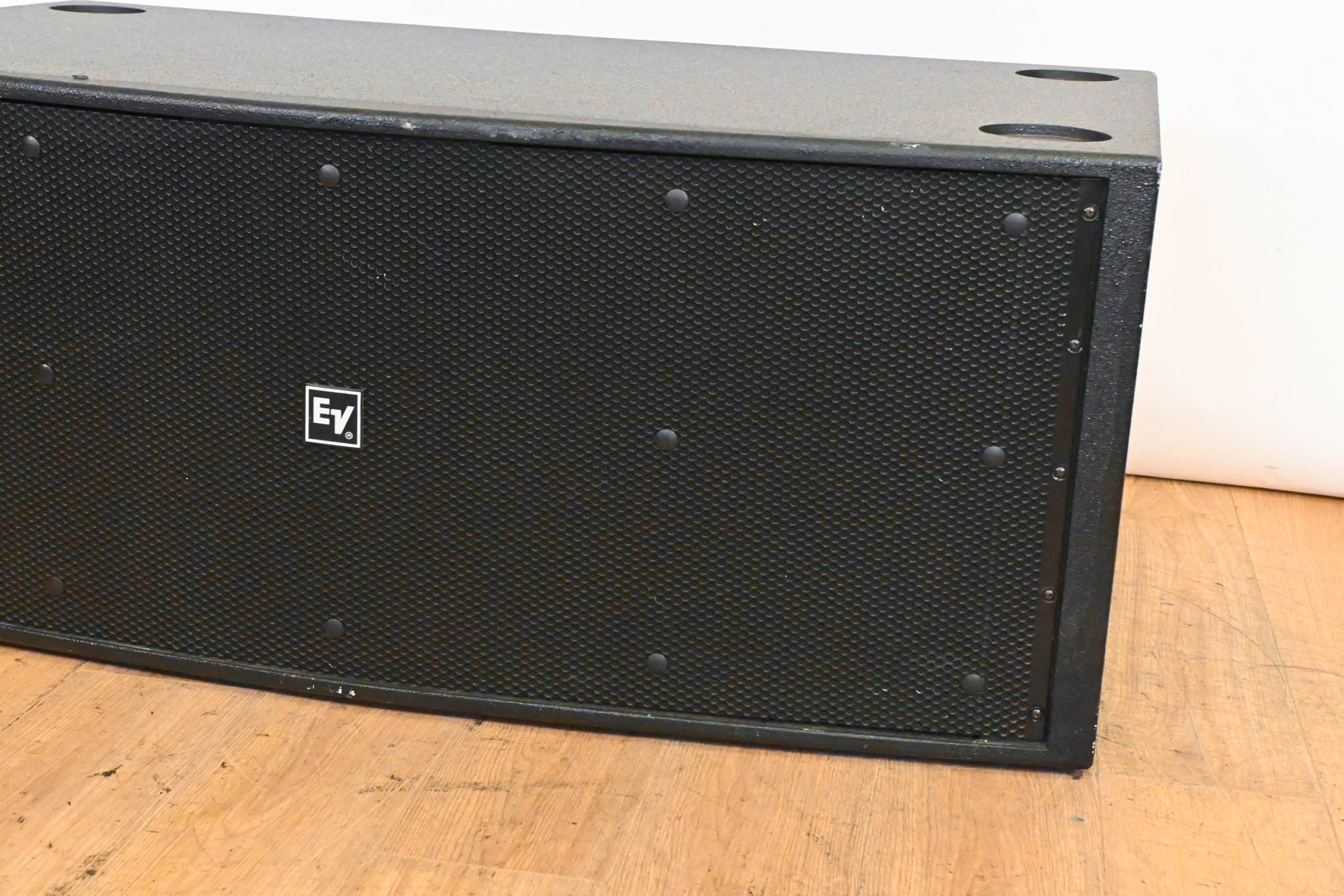Electro-Voice (EV) Xsub Dual 18" 1200W Subwoofer