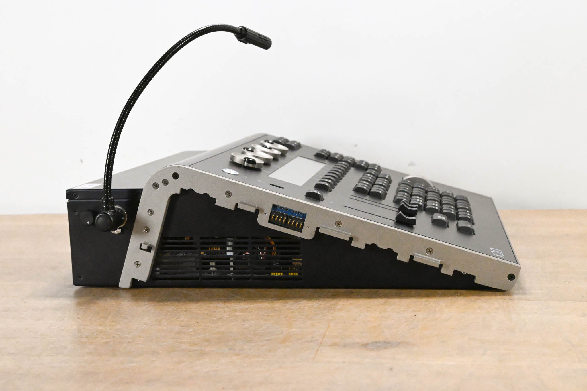 ETC ION 1000 Lighting Console