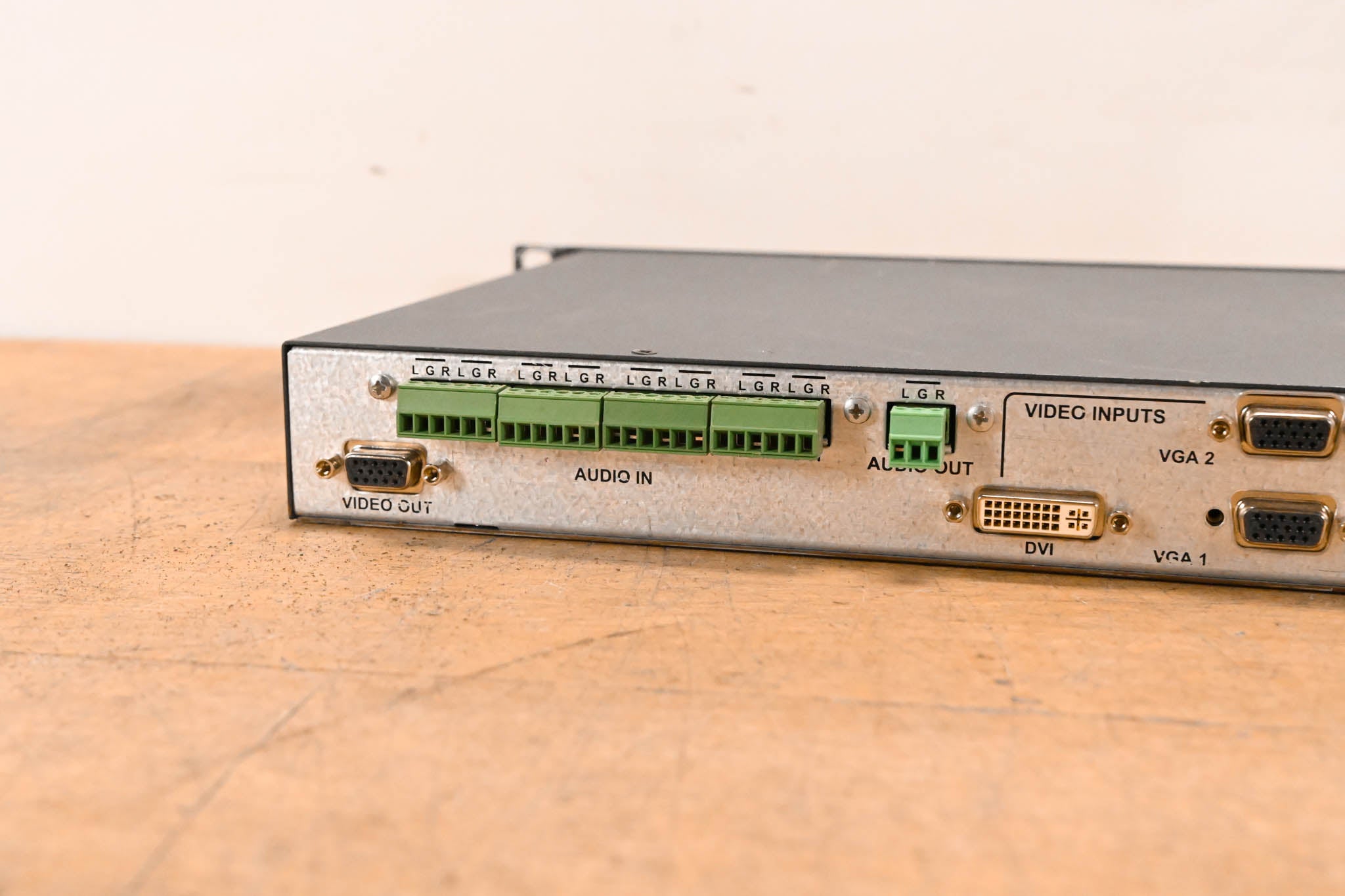 Kramer VP-724DS 8-Input Seamless Switcher / Scaler