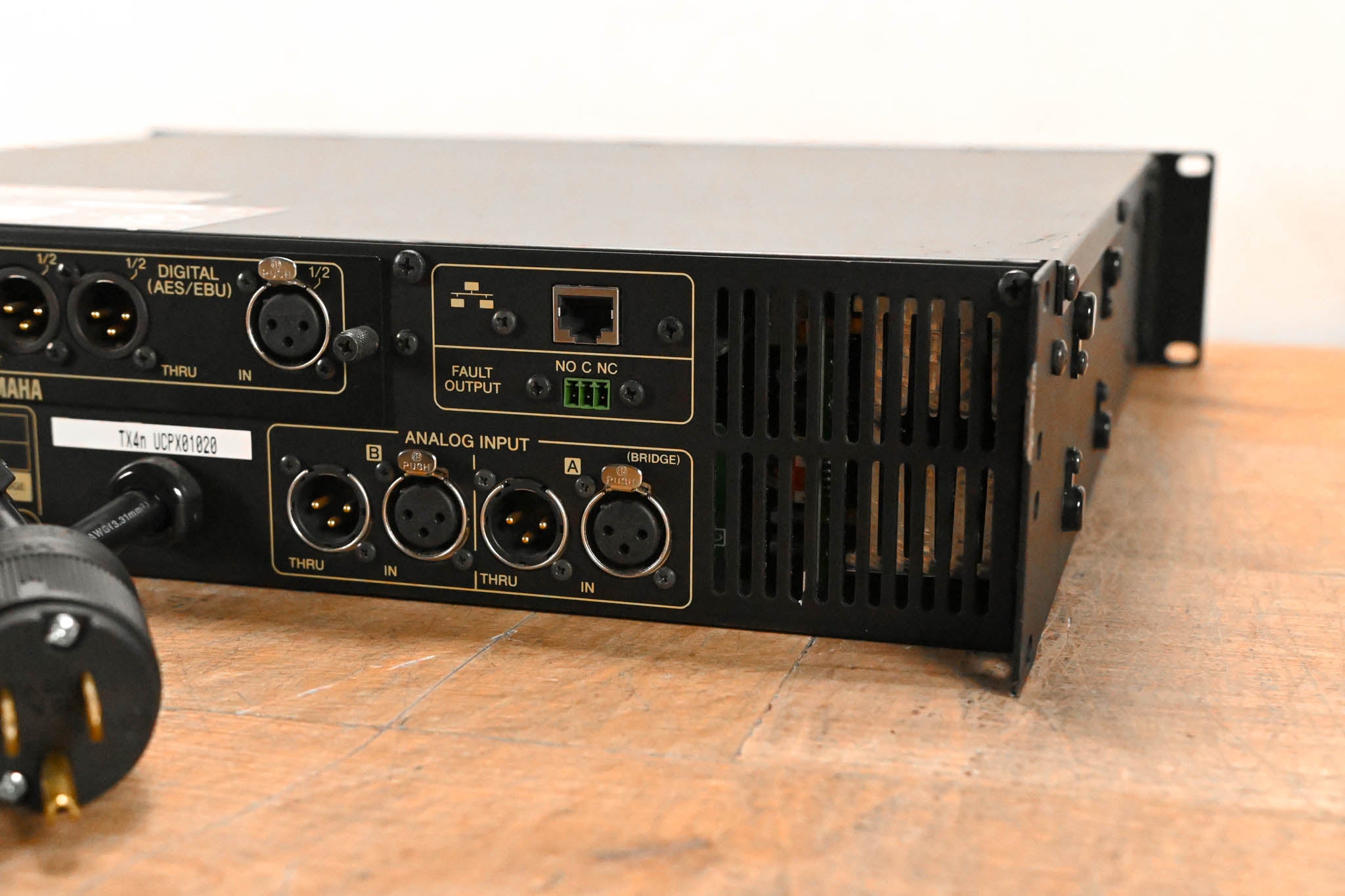 Yamaha TX4n 2-Channel Power Amplifier