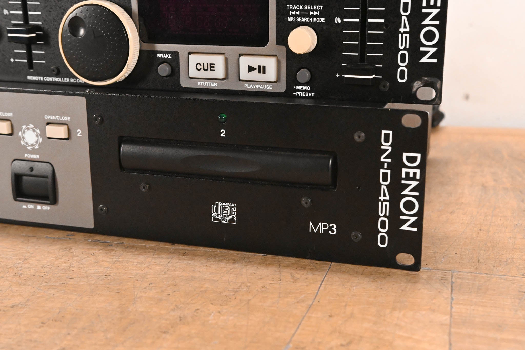 Denon DN-D4500 Rackmount Dual CD/MP3 Player with Remote Control