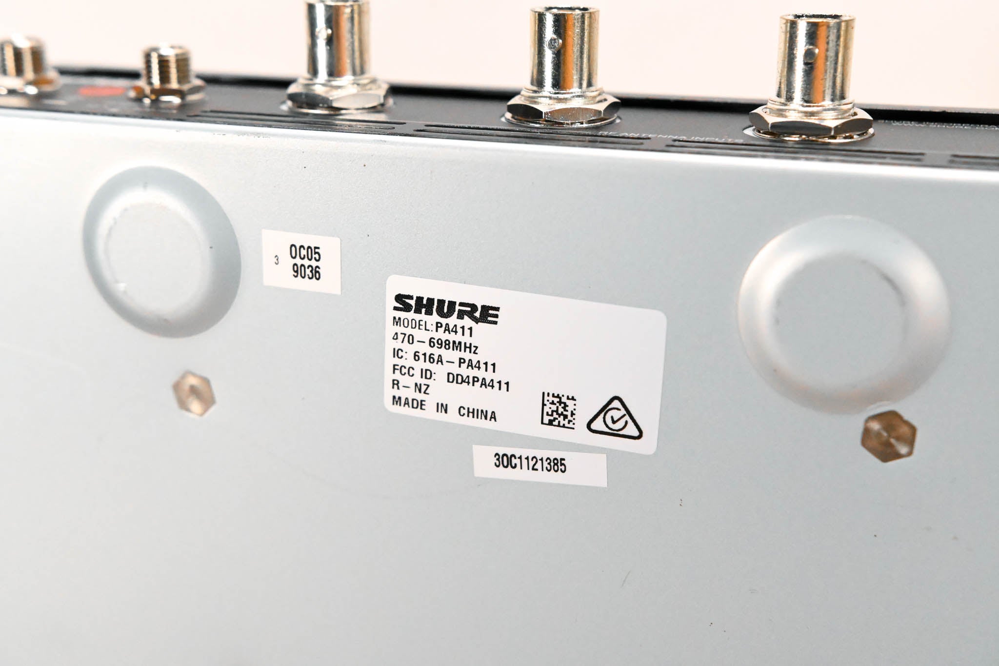 Shure PA411 Antenna Combiner for PSM 300 Series Wireless NO POWER SUPPLY