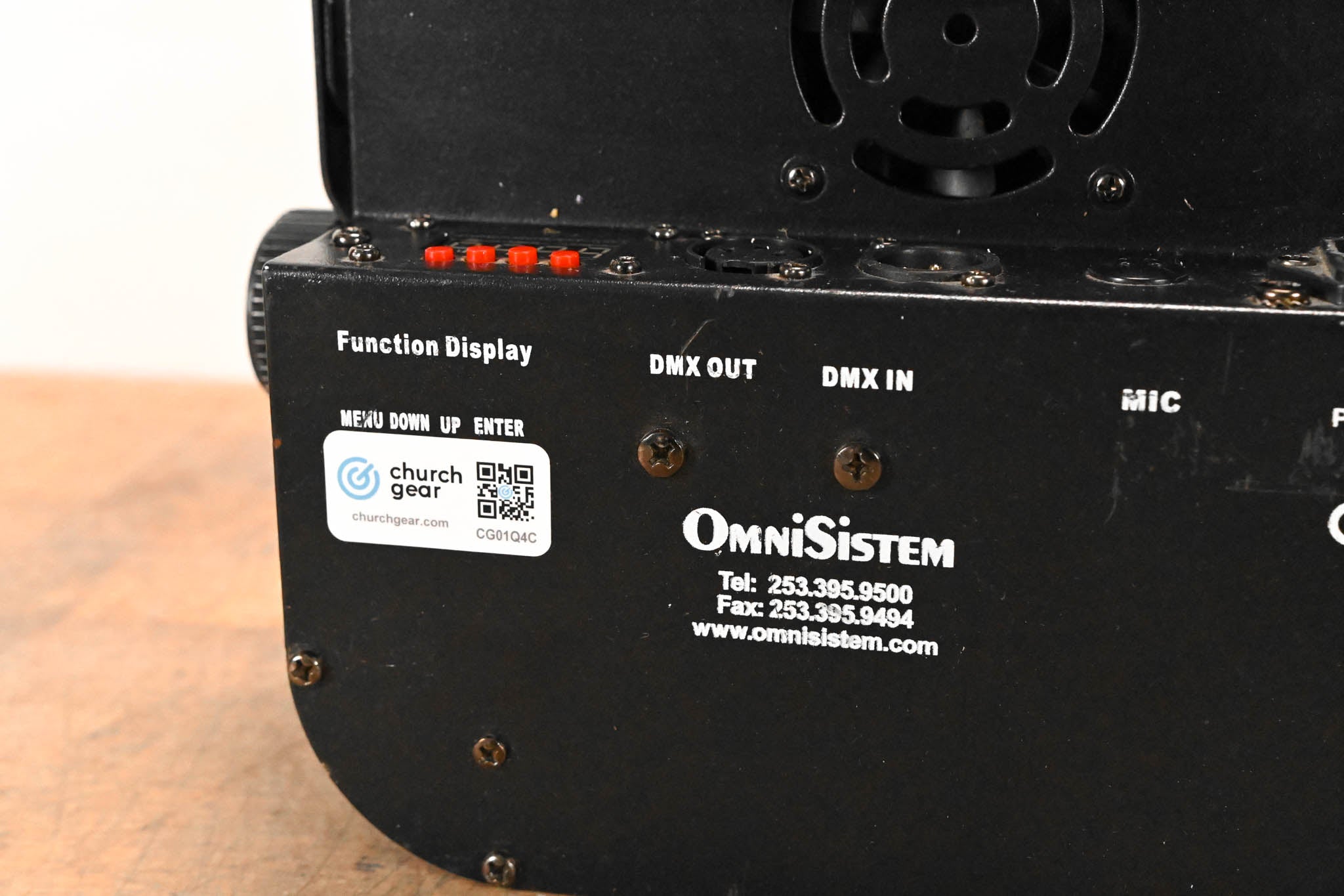 OmniSistem Thin Par Plus RGBW 6 x 10W RGBA Par Can Light