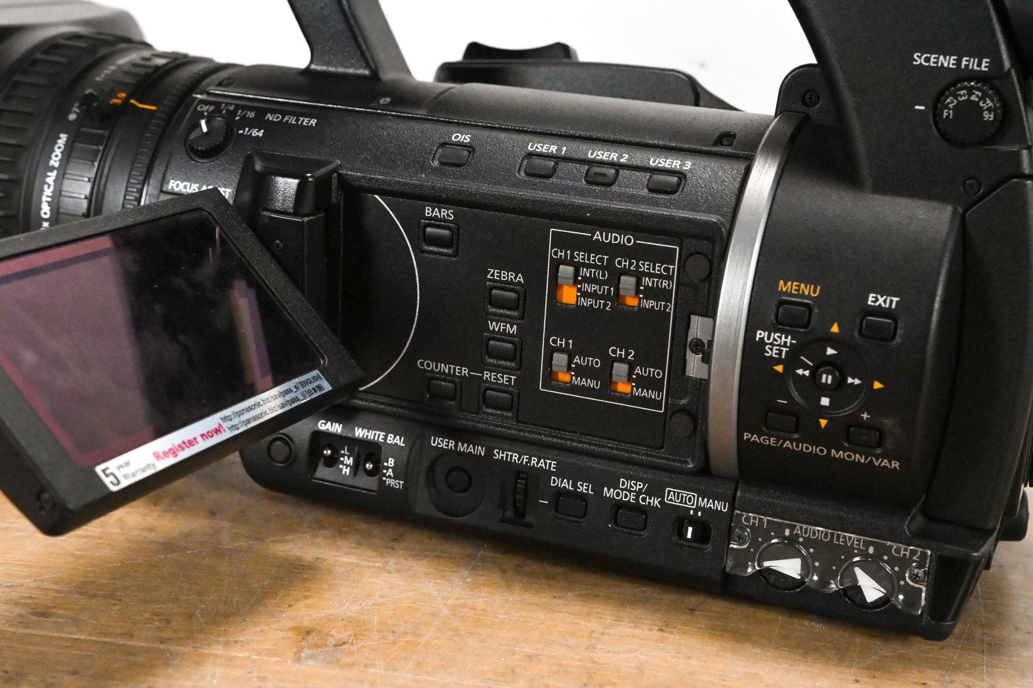 Panasonic AG-HPX250P P2 HD Handheld Camcorder