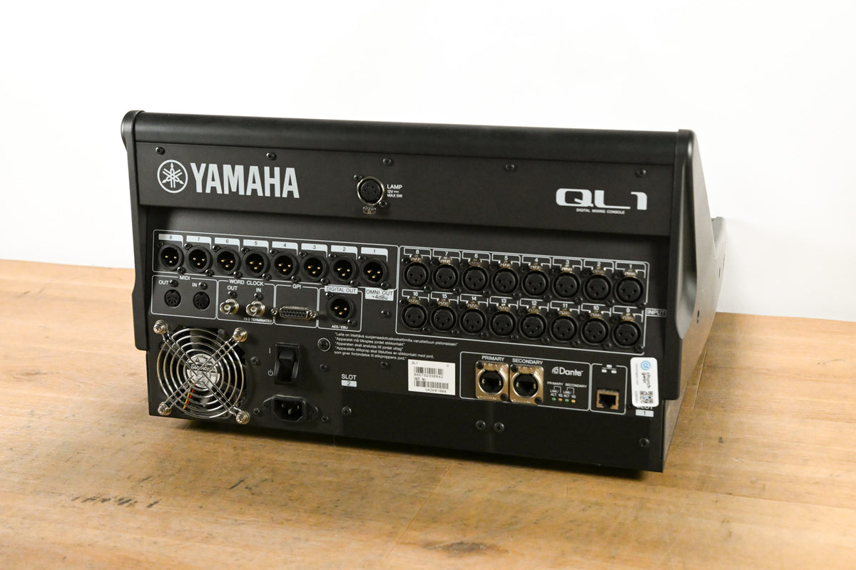 Yamaha QL1 16-Input / 8-Output Digital Mixing Console