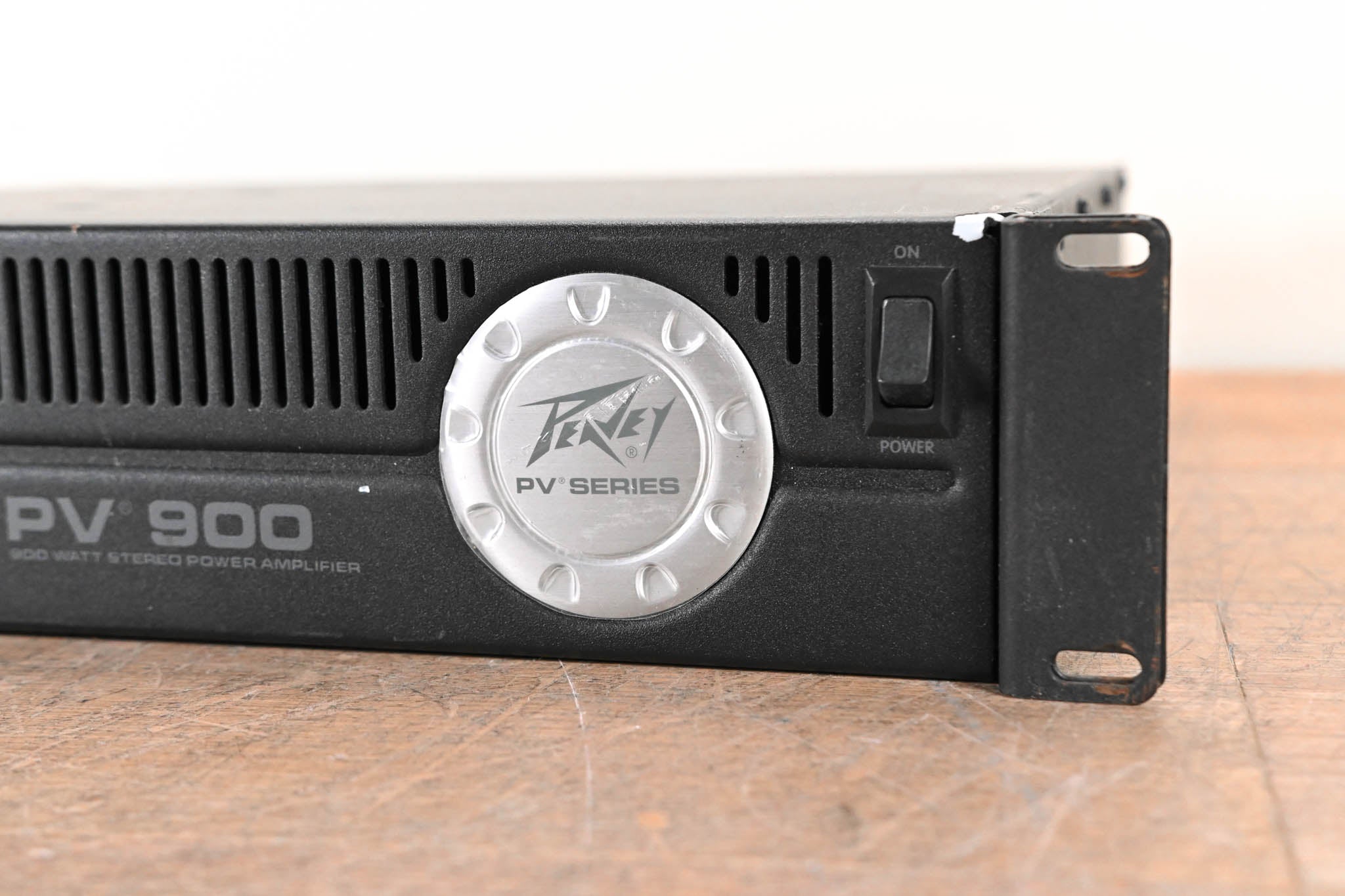 Peavey PV900 2-Channel Power Amplifier