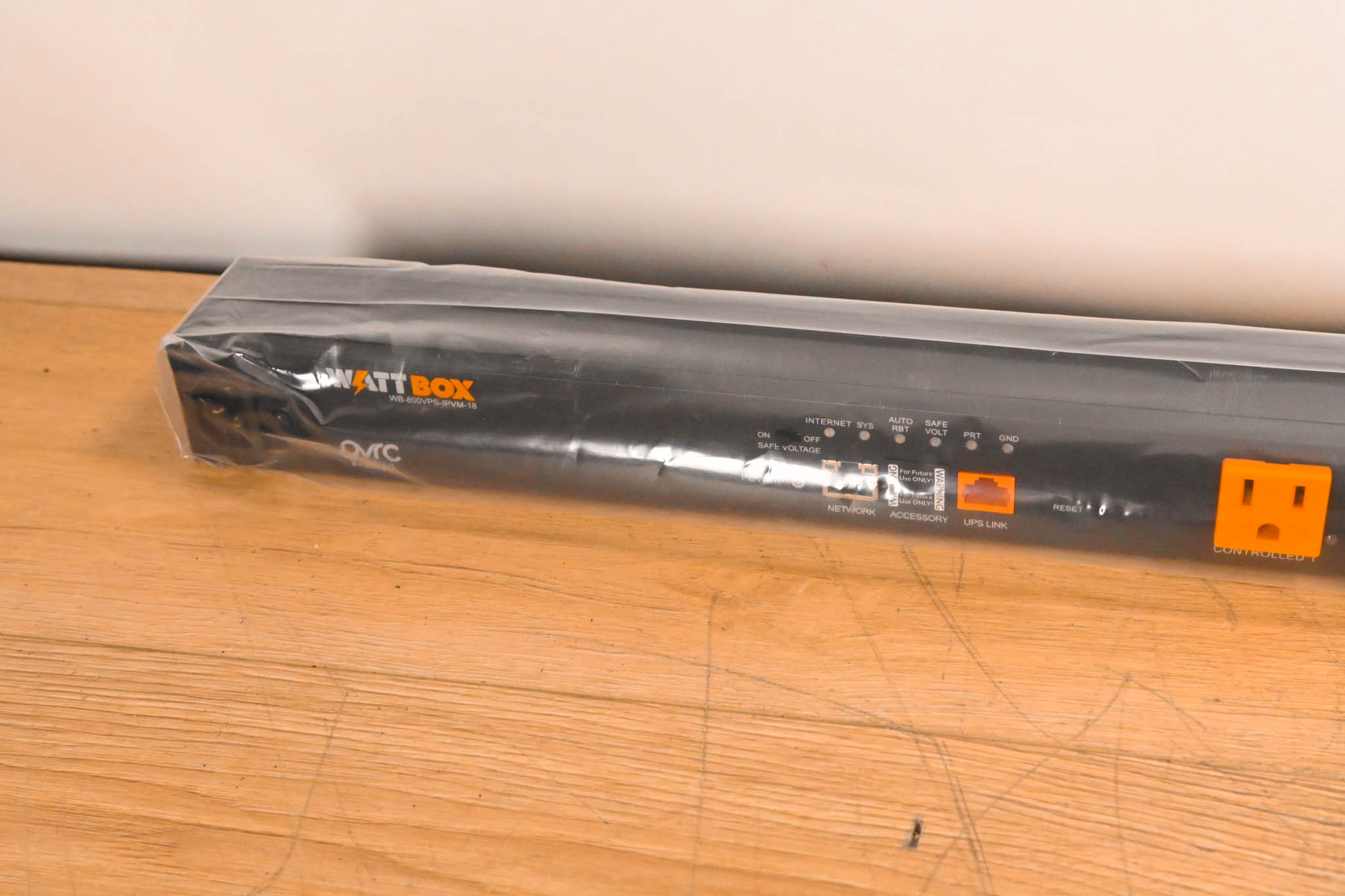 WattBox WB-800VPS-IPVM-18 Vertical IP Power Conditioner (18 Outlets)