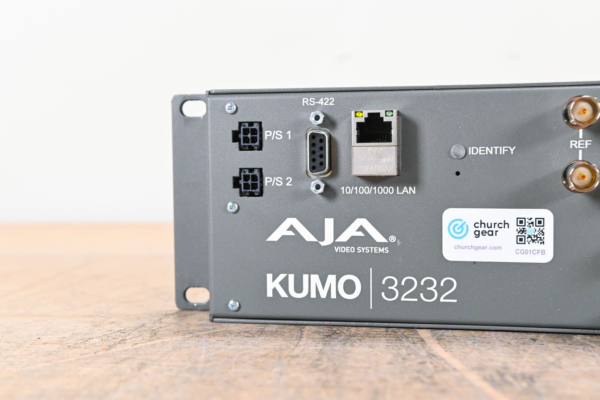 AJA KUMO 3232 2 RU Compact 3G-SDI Router