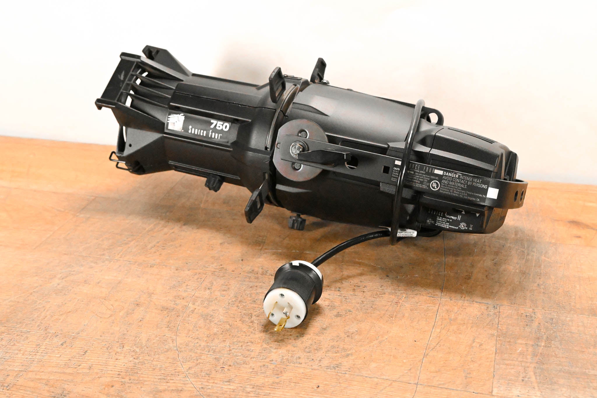 ETC Source Four 750 26 Degree Leko with Source 4WRD II LED Light Engine