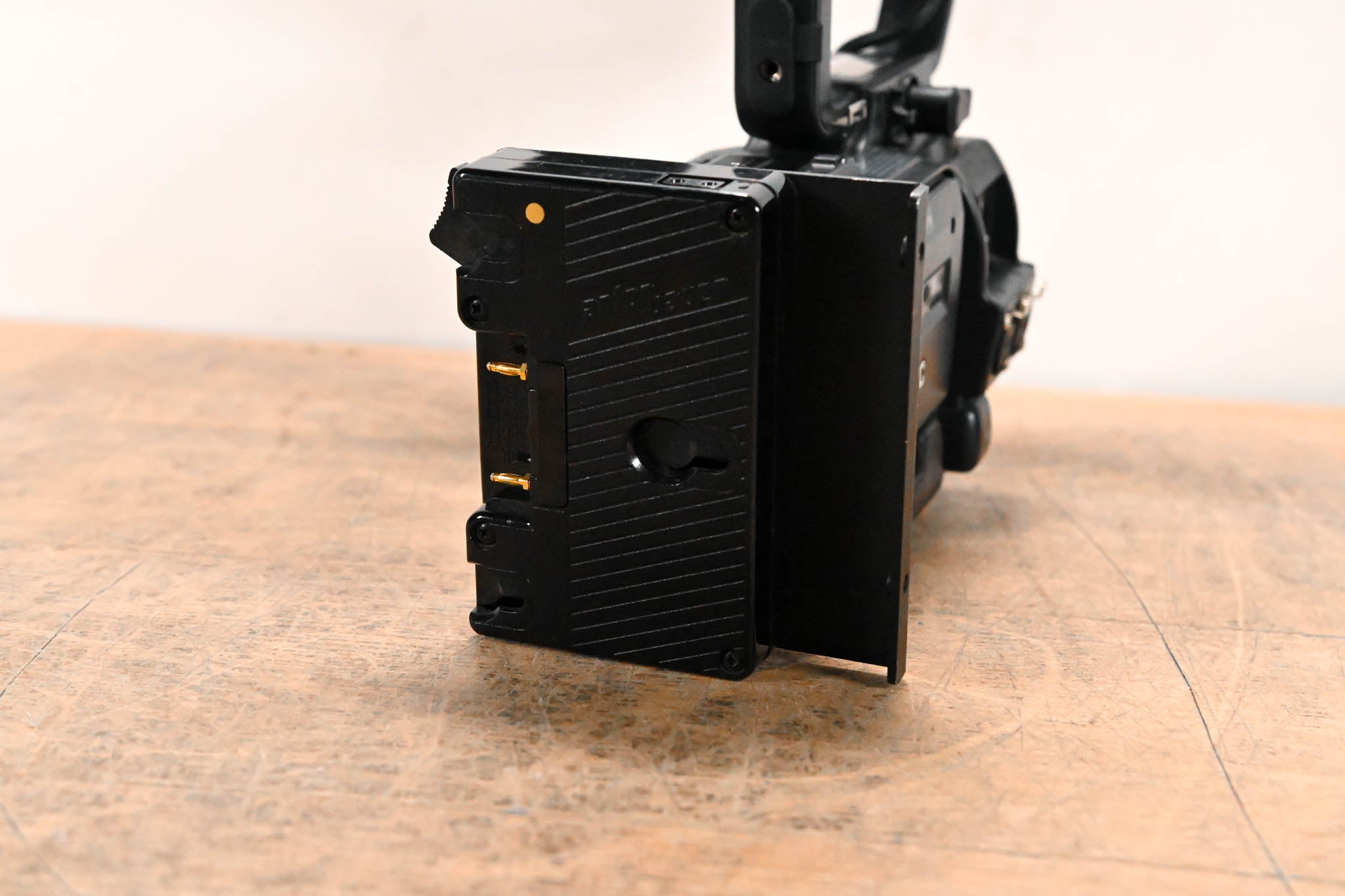 JVC GY-HD100 High Definition 3-CCD MiniDV Professional Camcorder