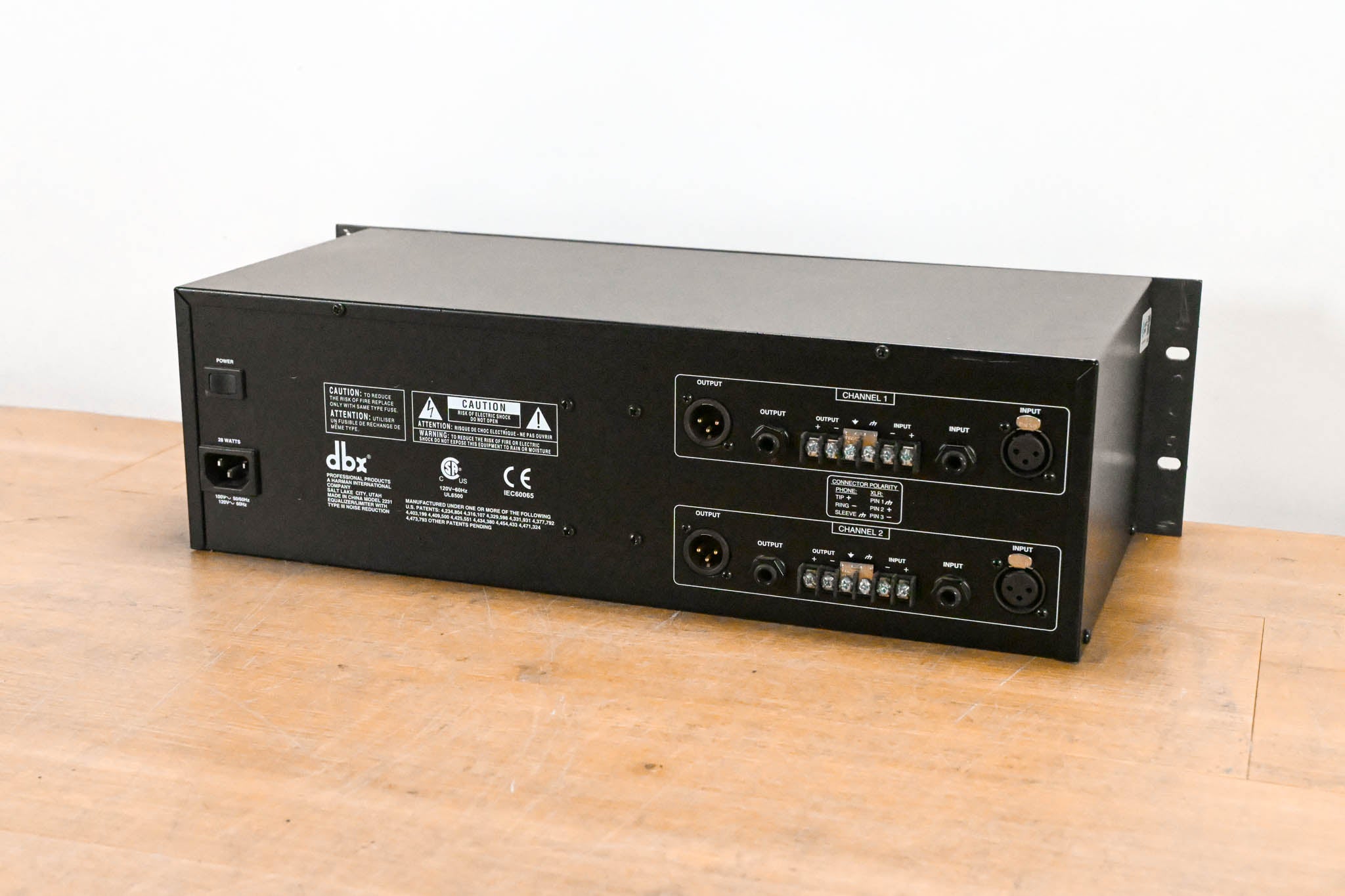 dbx 2231 Dual-Channel 31-Band Graphic Equalizer/Limiter