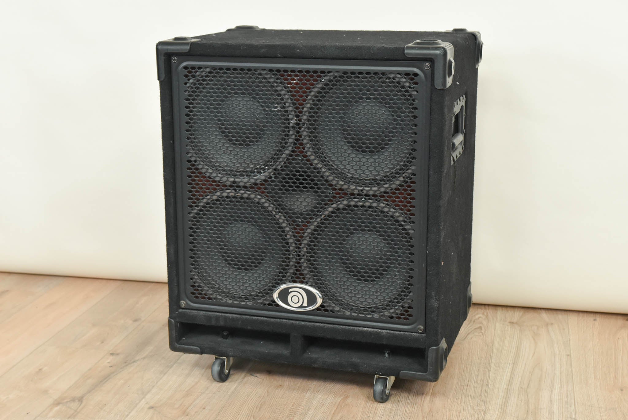 Ampeg BXT-410HL4 4-Ohm Bass Cabinet with Horn