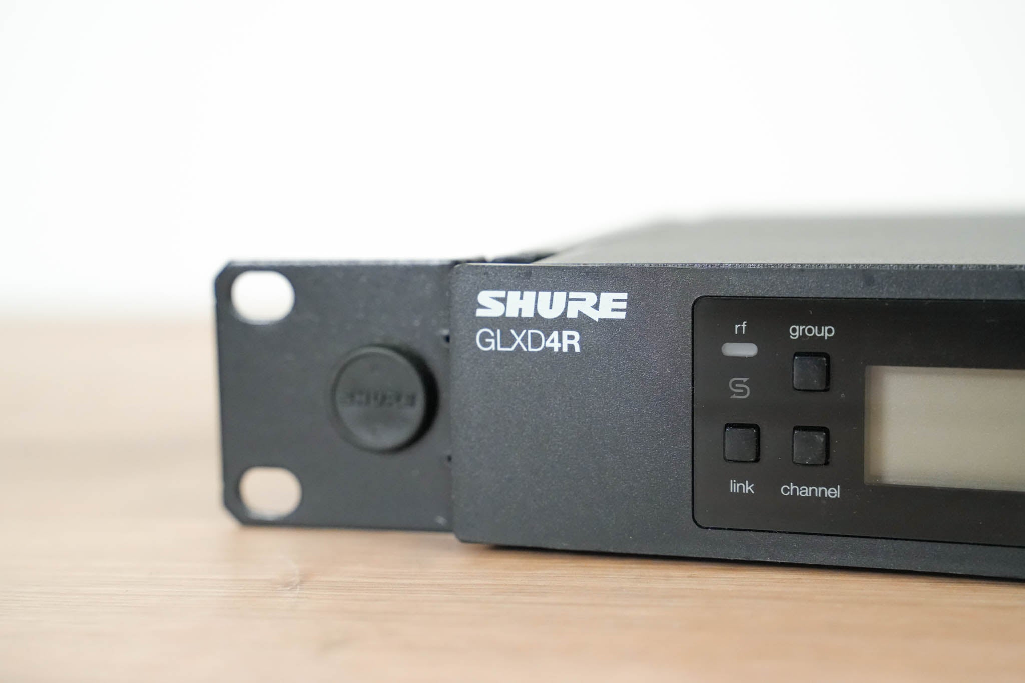 Shure GLXD4R Digital Wireless Receiver - Z2 Range (NO POWER SUPPLY)