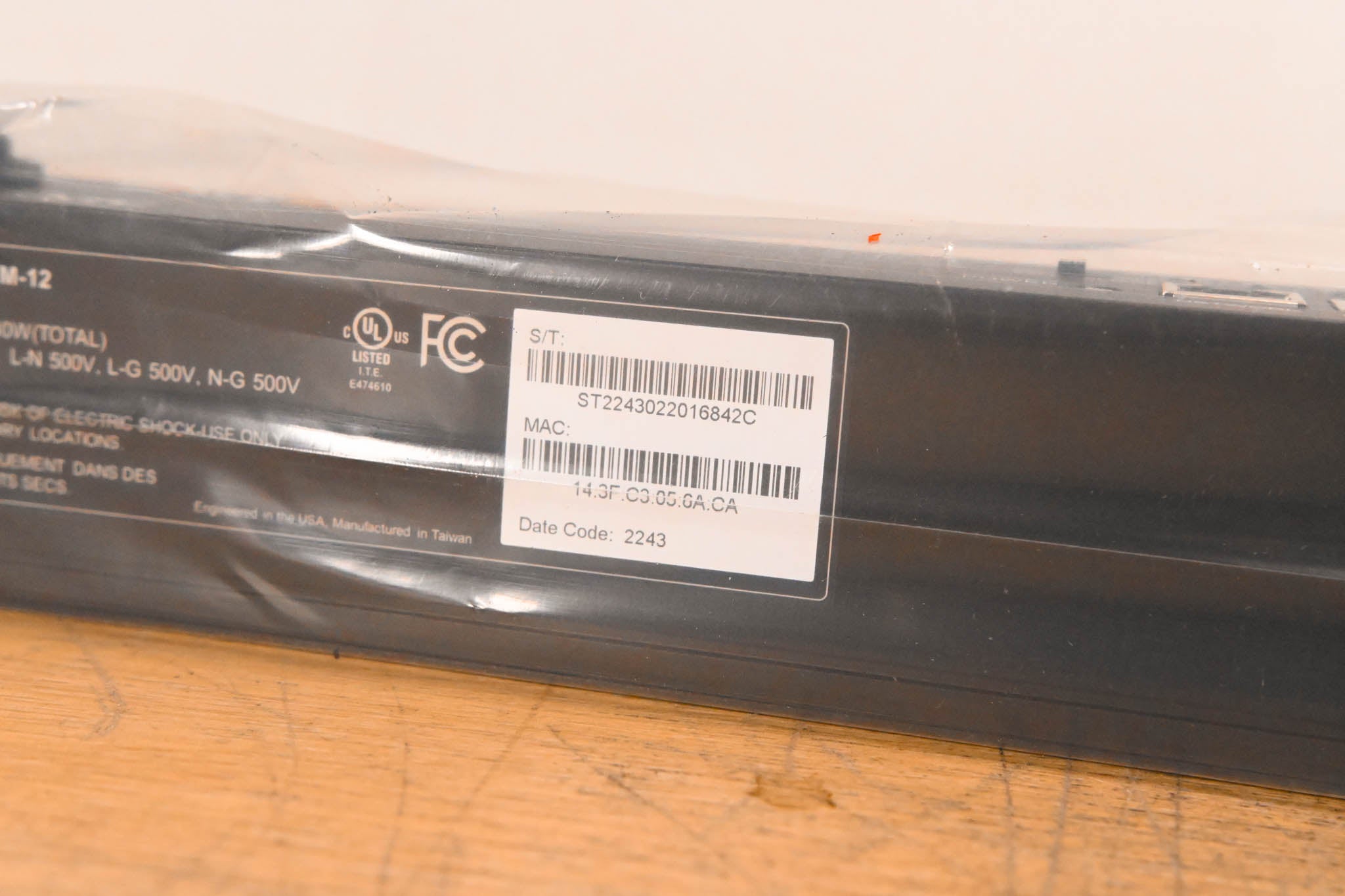 WattBox WB-800VPS-IPVM-12 Vertical IP Power Conditioner (12 Outlets)