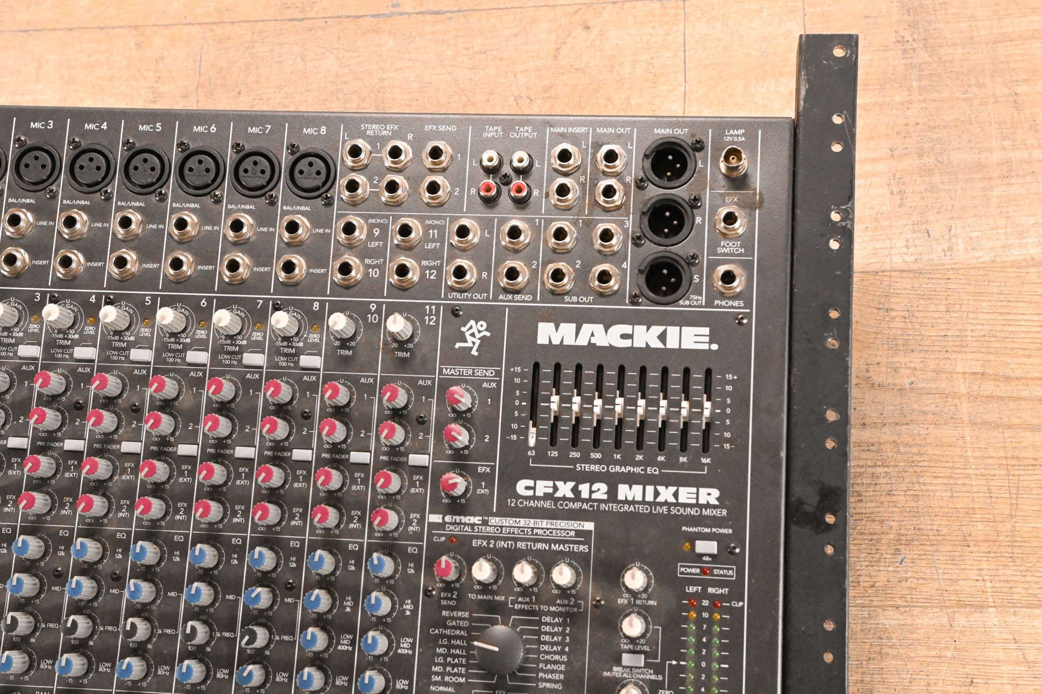 Mackie CFX12 12-Channel Compact Mixer