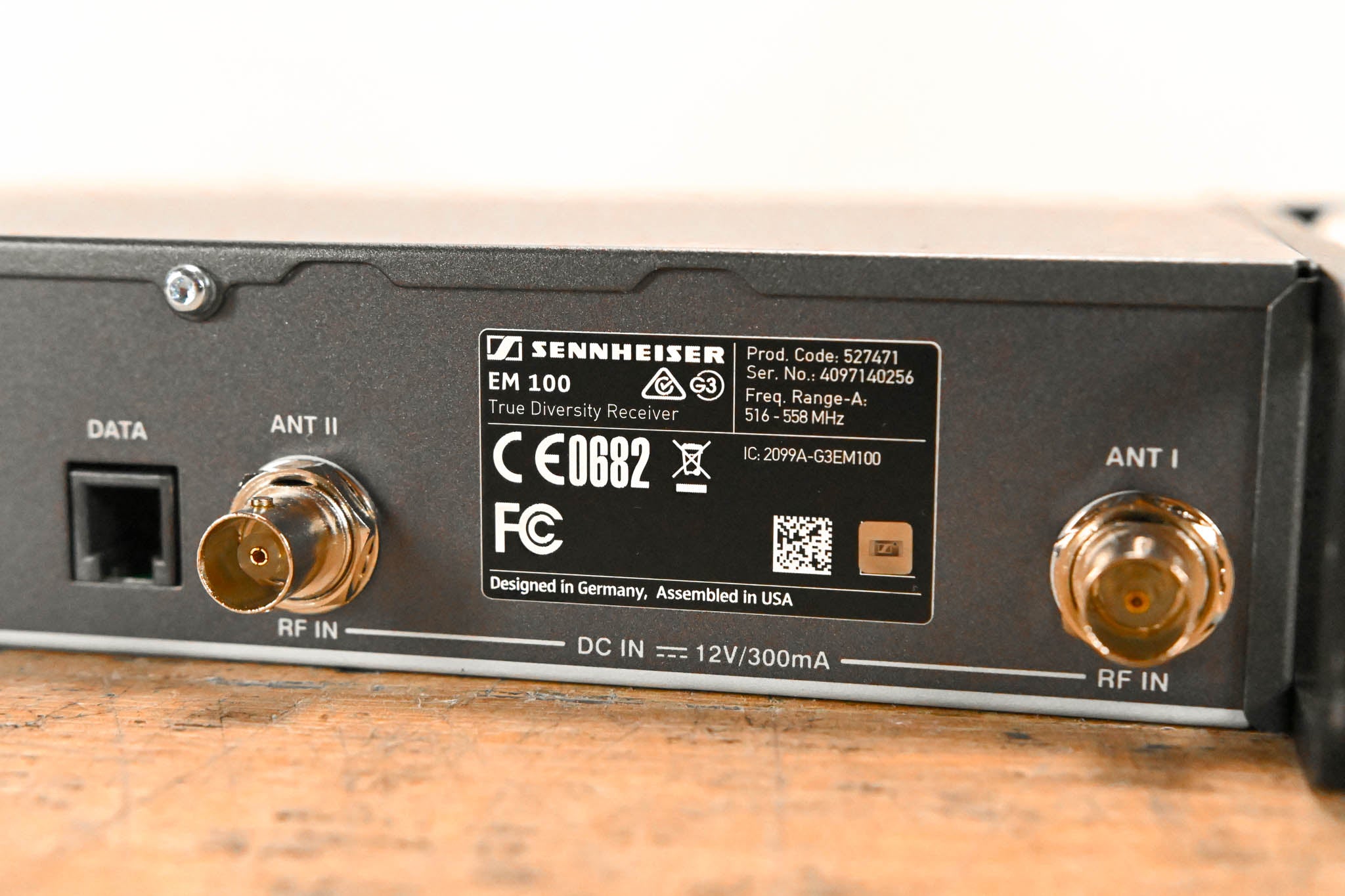 Sennheiser EM 100 G3 Wireless Receiver - A Range: 516-558 MHz