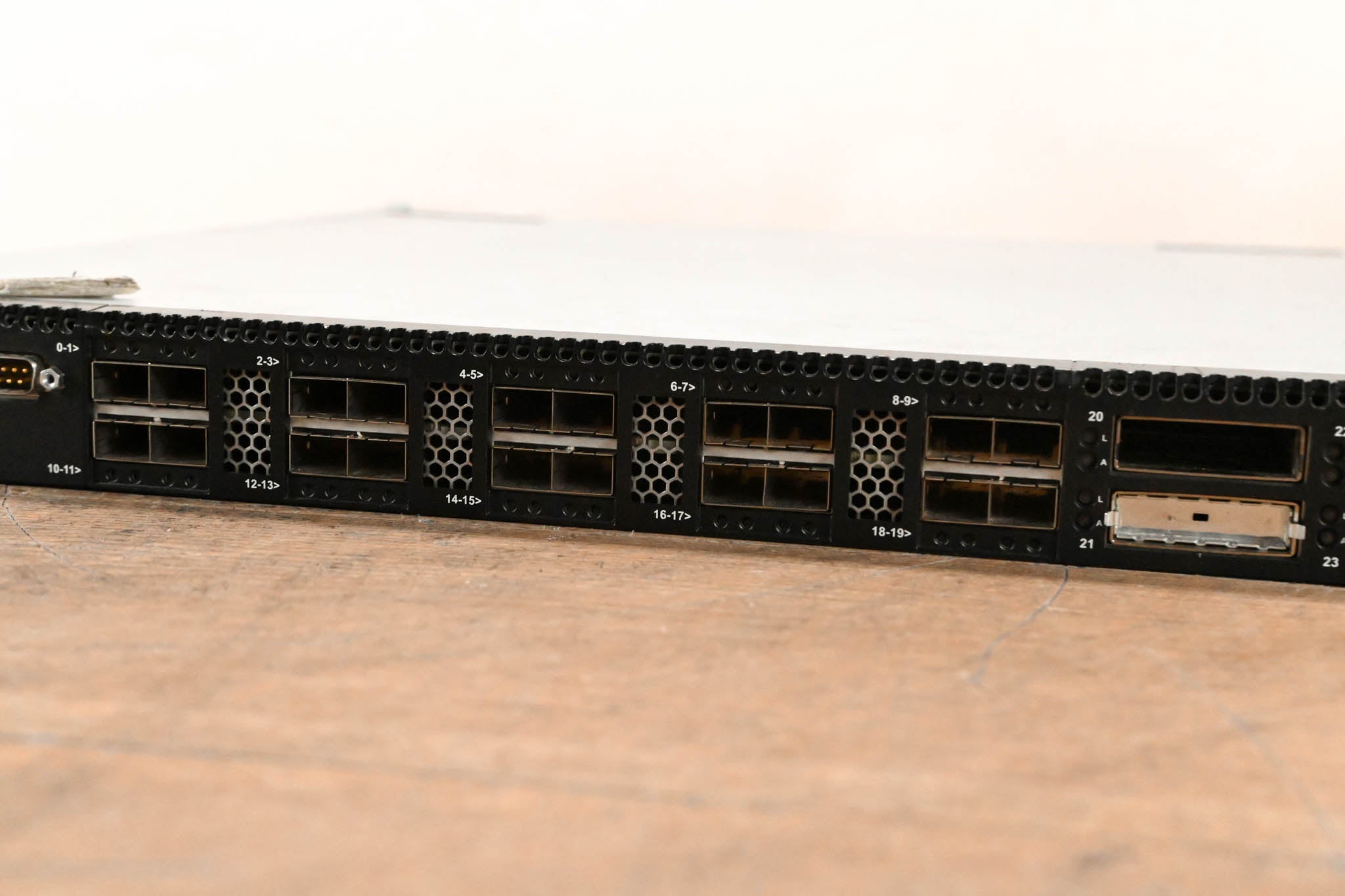 Q-LOGIC SANbox 5802 8-Port 8Gb Fibre Channel Stack Switch