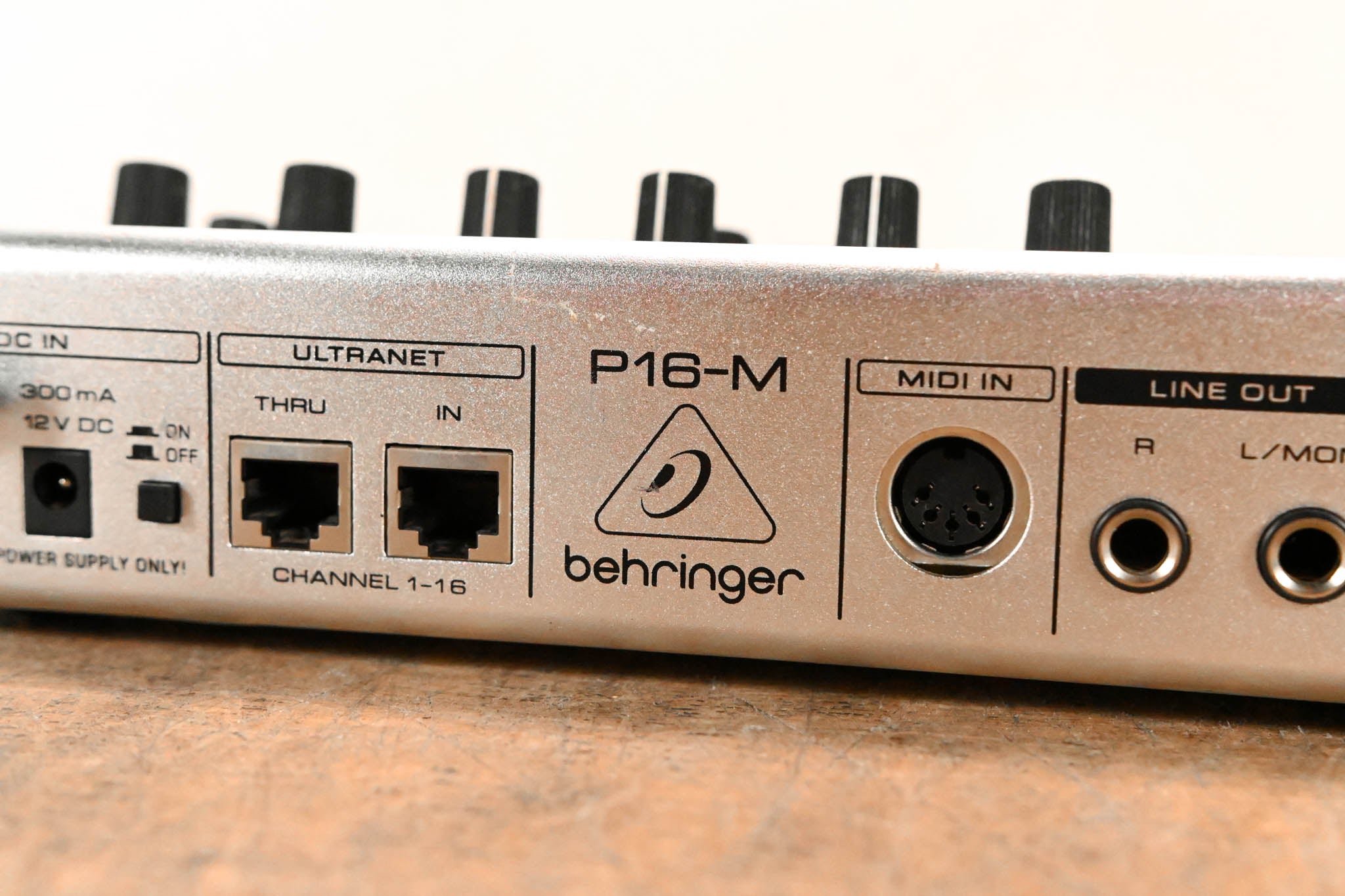 Behringer Powerplay P16-M 16-Channel Digital Personal Mixer