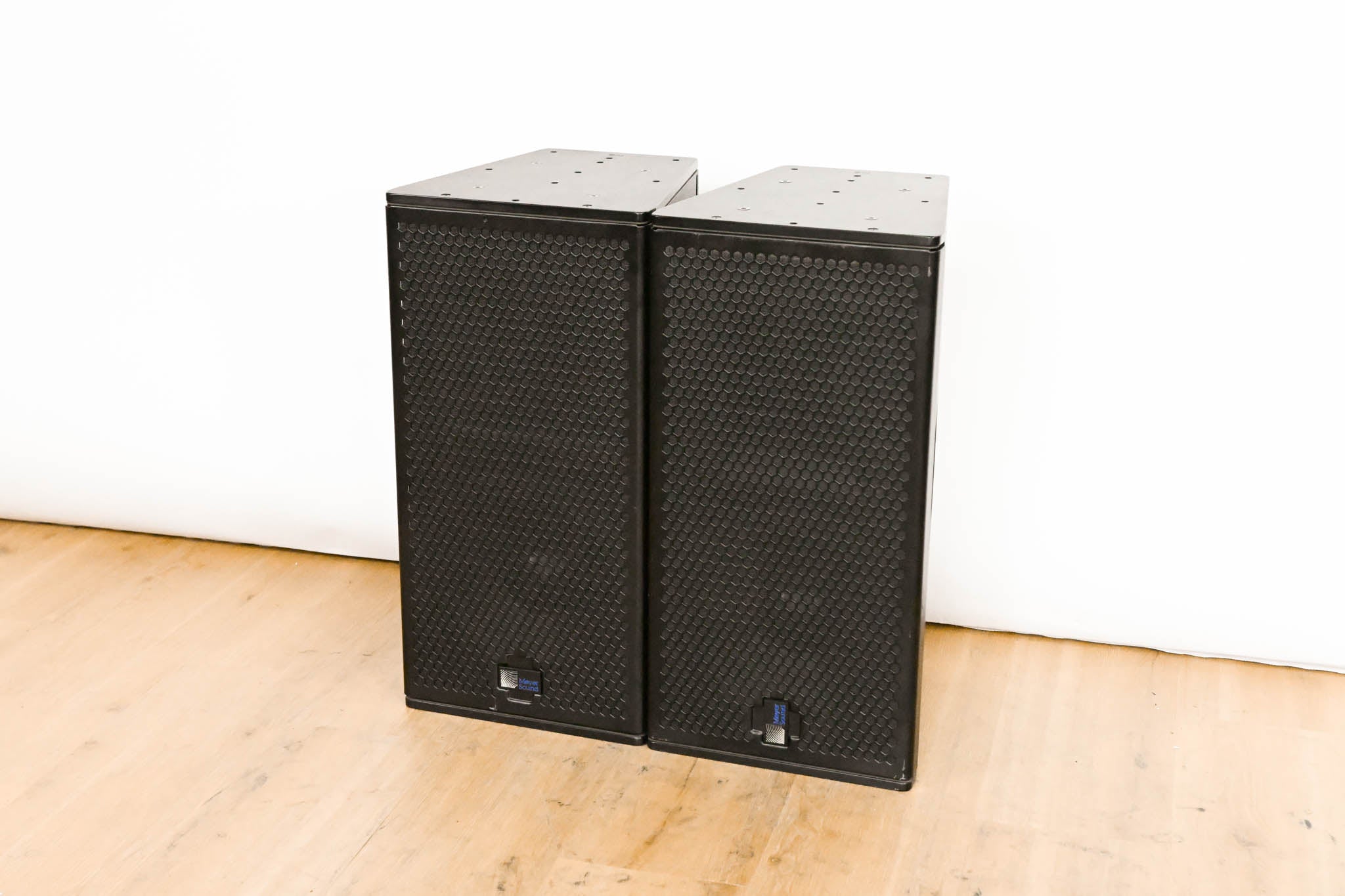 Meyer Sound UPJ-1P Compact VariO Loudspeaker (PAIR)