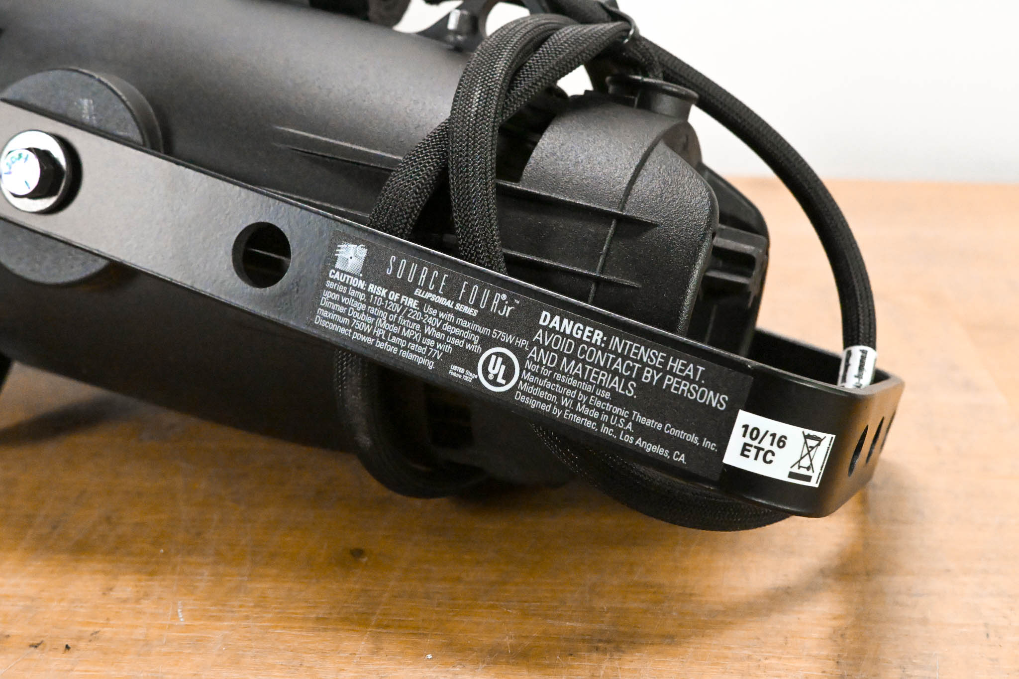 ETC Source Four Jr 26 Degree 575 Ellipsoidal Light