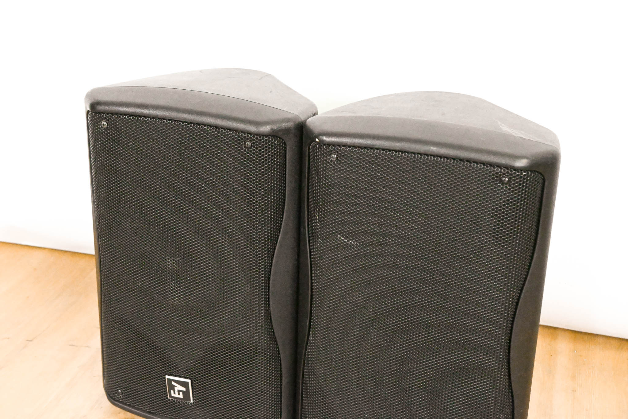 Electro-Voice (EV) ZX1-90 8-inch Two-Way Passive Loudspeaker (PAIR)