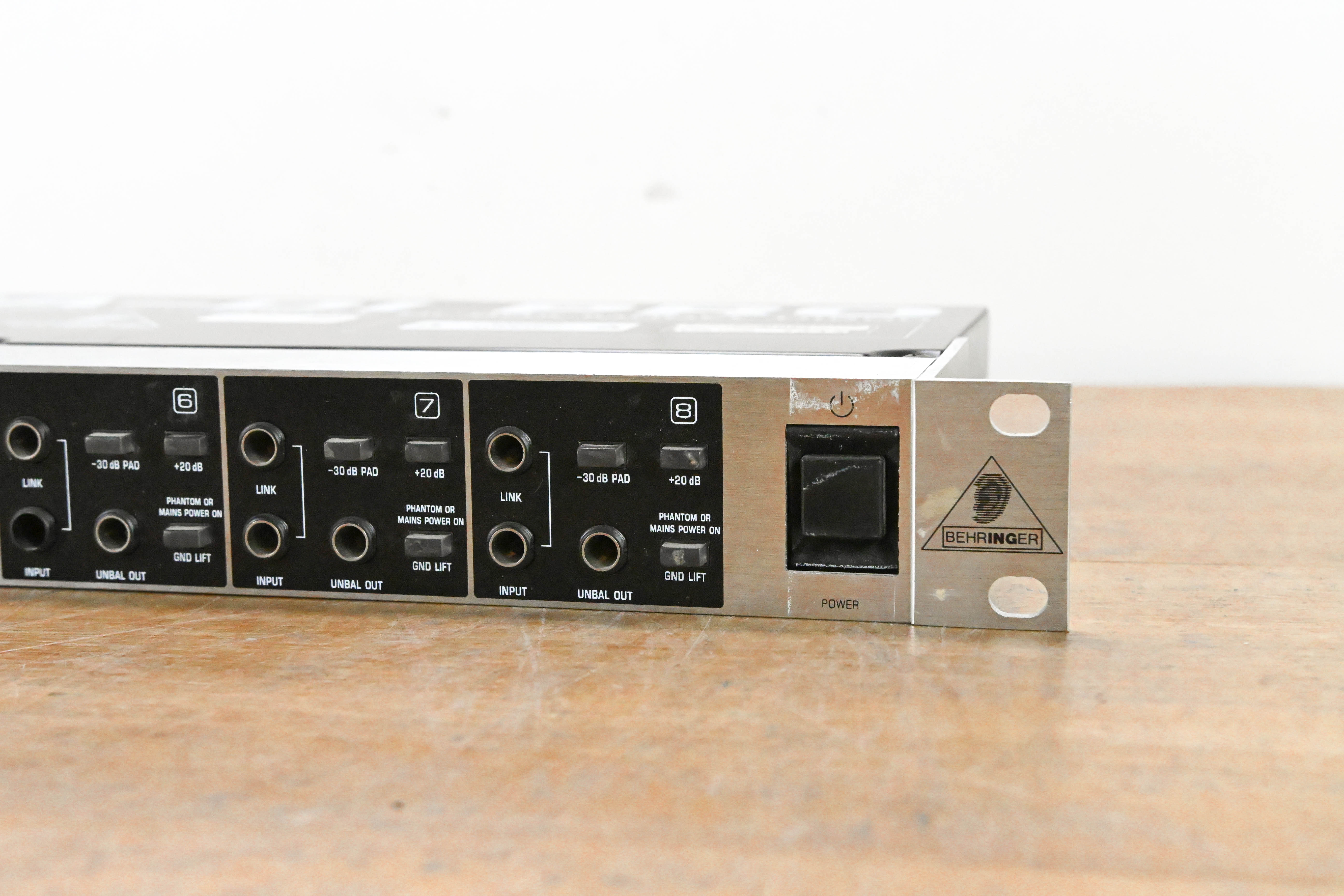 Behringer ULTRA-DI PRO DI800 8-Channel Active DI Box