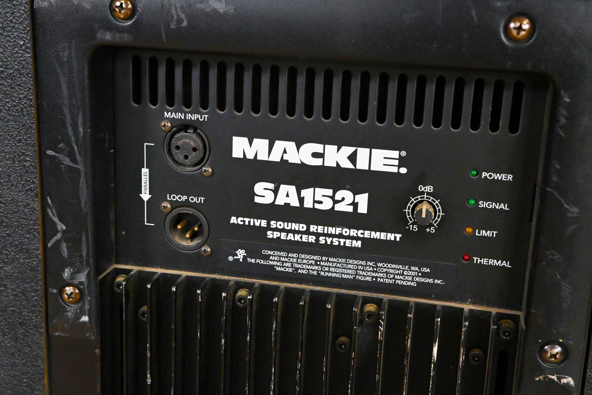 Mackie SA1521 15" Two-Way Powered Loudspeaker